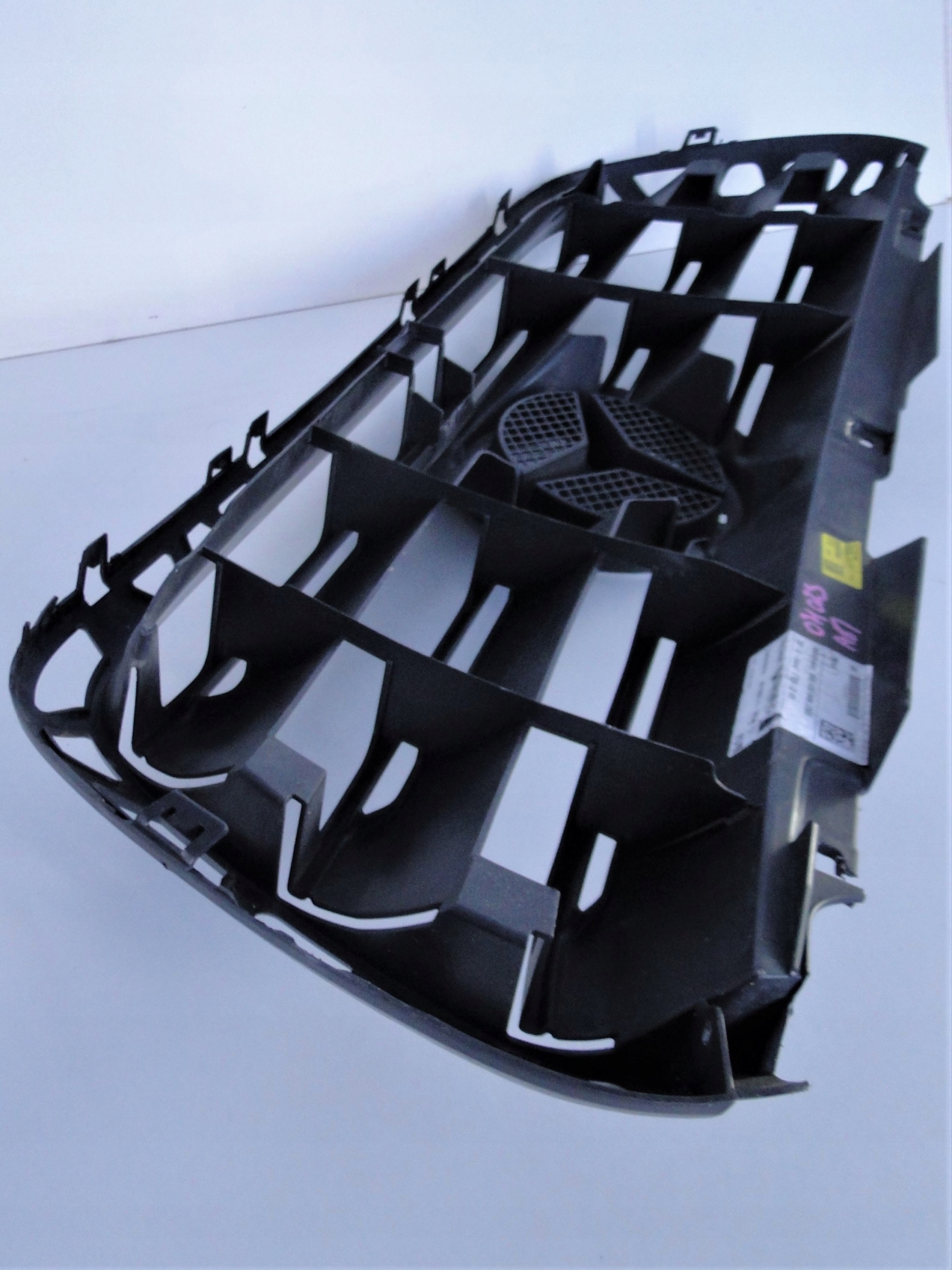 MERCEDES SPRINTER 907 GRILL ATRAPA A9108852800 Kolor biały