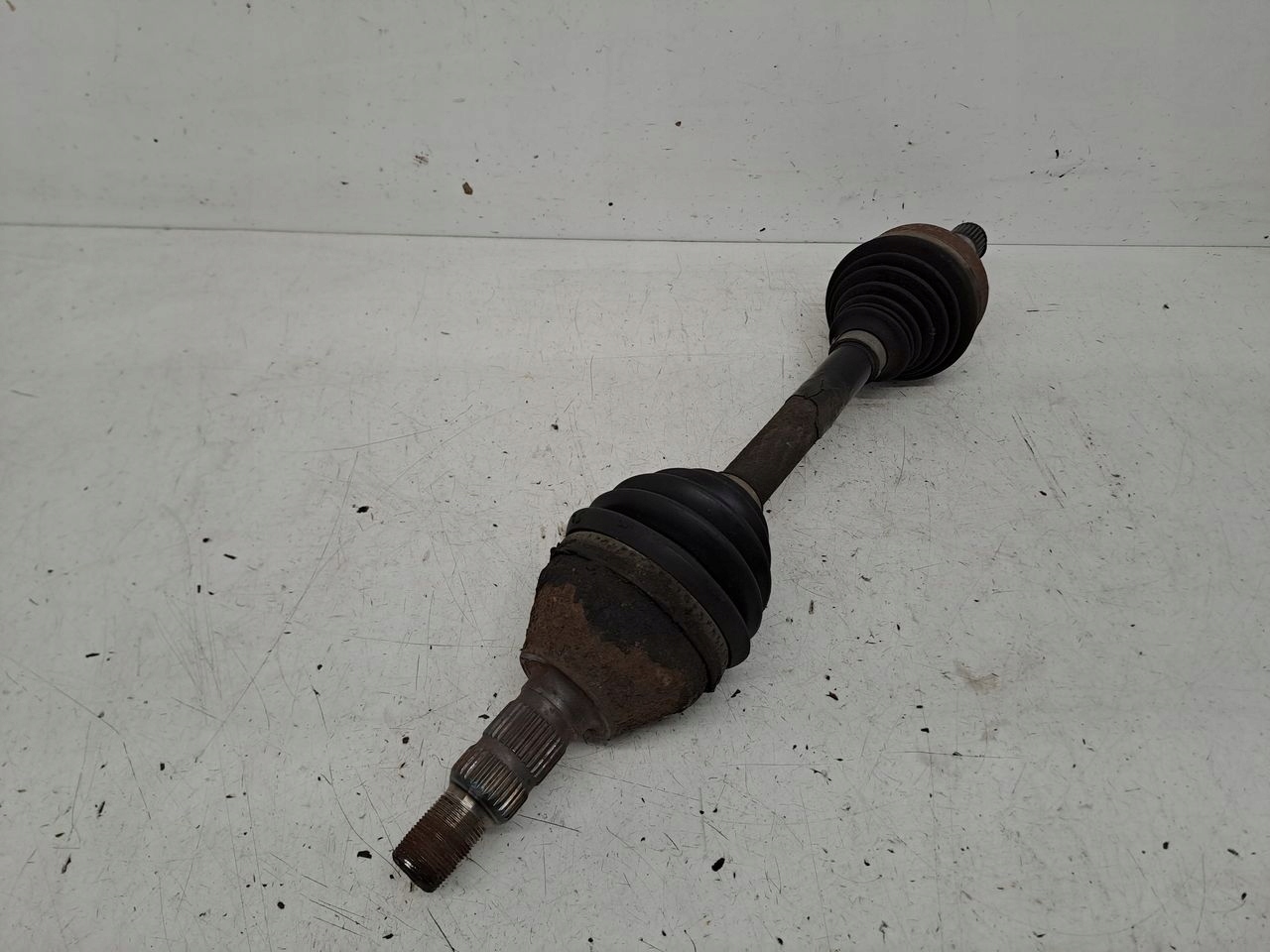semi-axis left short. Opel Astra J 2,0 CDTI