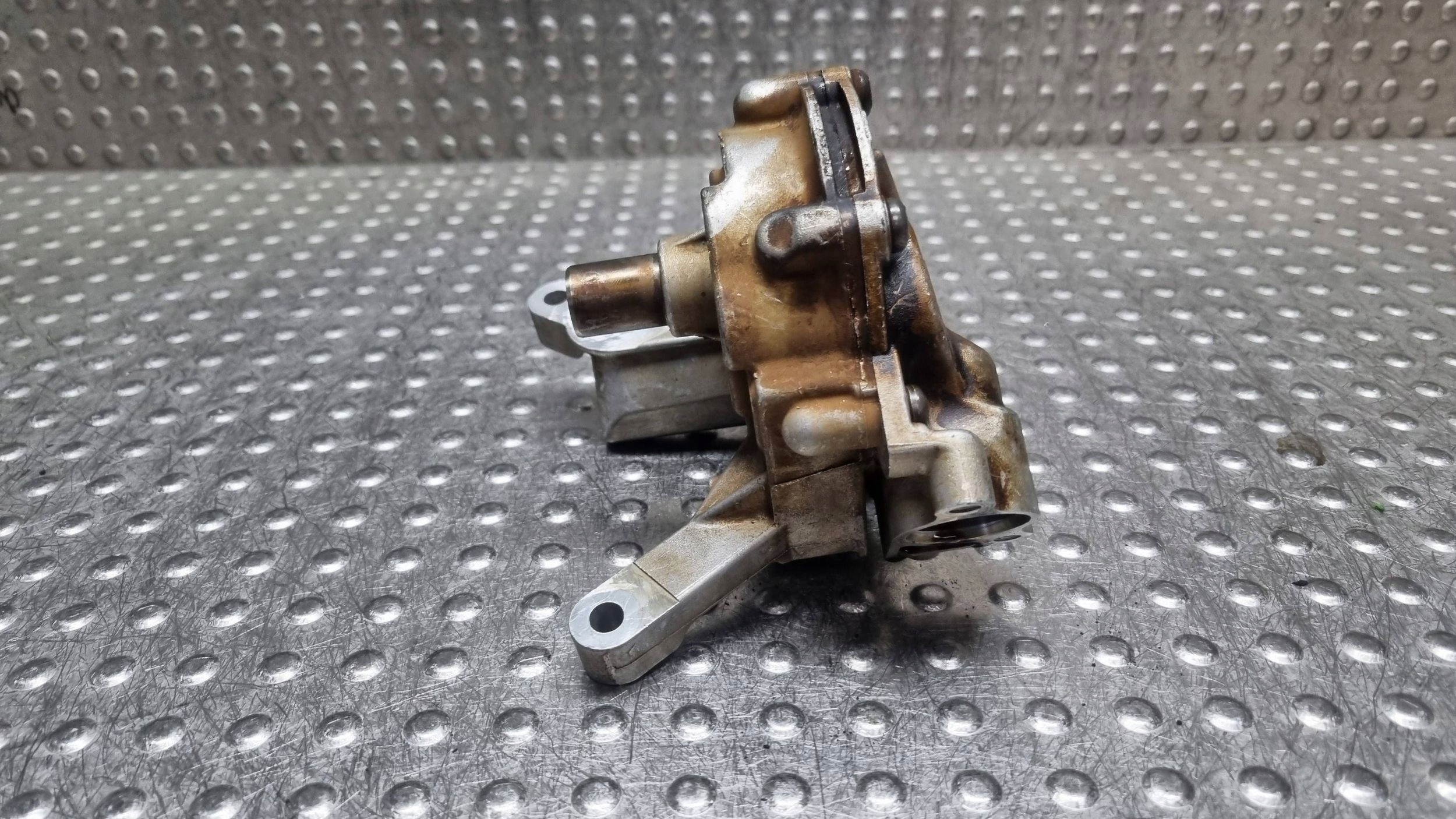 Ölpumpe 06E115105 AUDI A4 B7 A6 C6 A8 D4 2.4 FSI 3.2 FSI