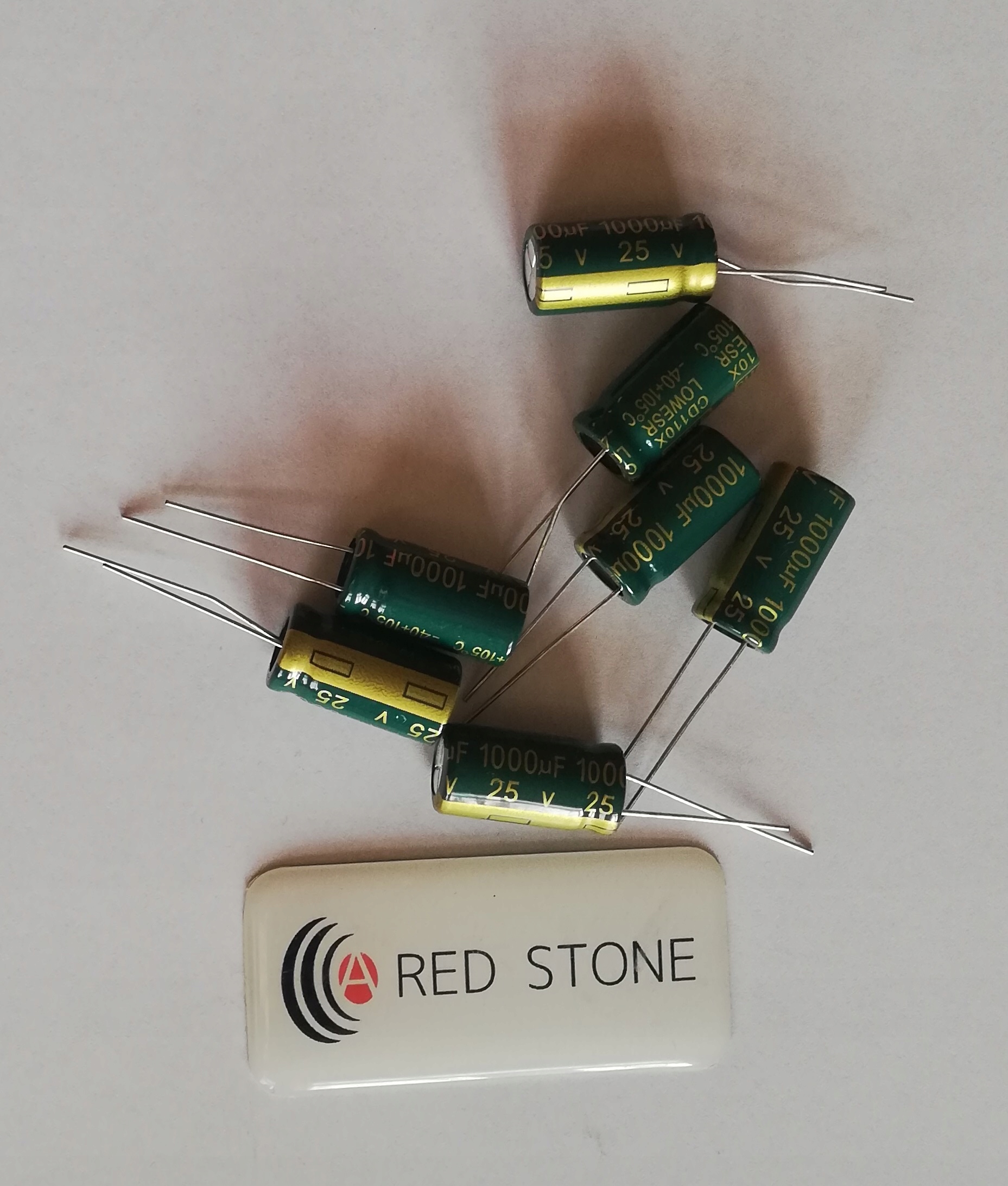 

Kondensator elektrolityczny 470uF 16V -5 szt