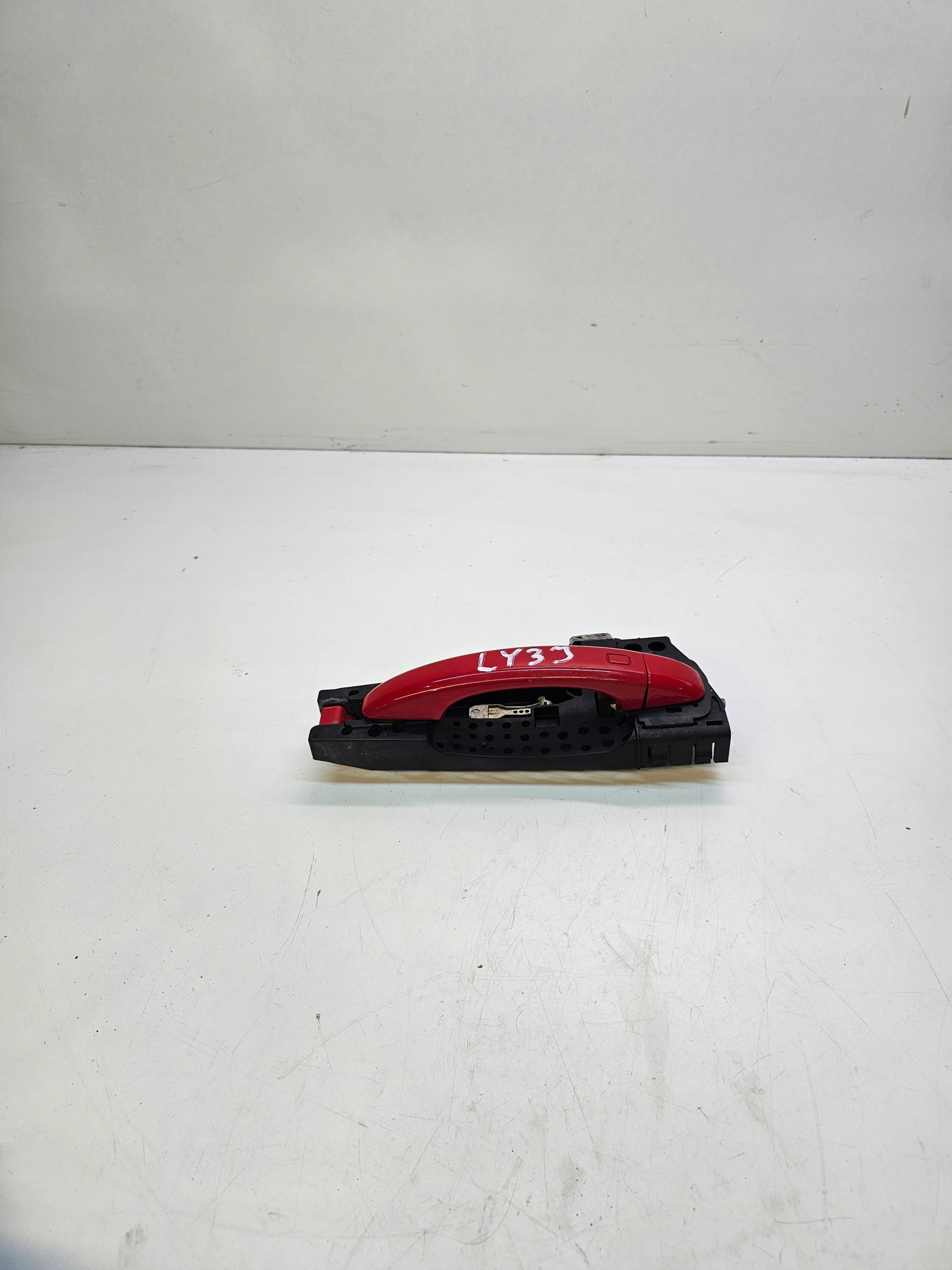 handle right AUDI A4 B8 A5 8T Q5 LY3J 8T0837886A *