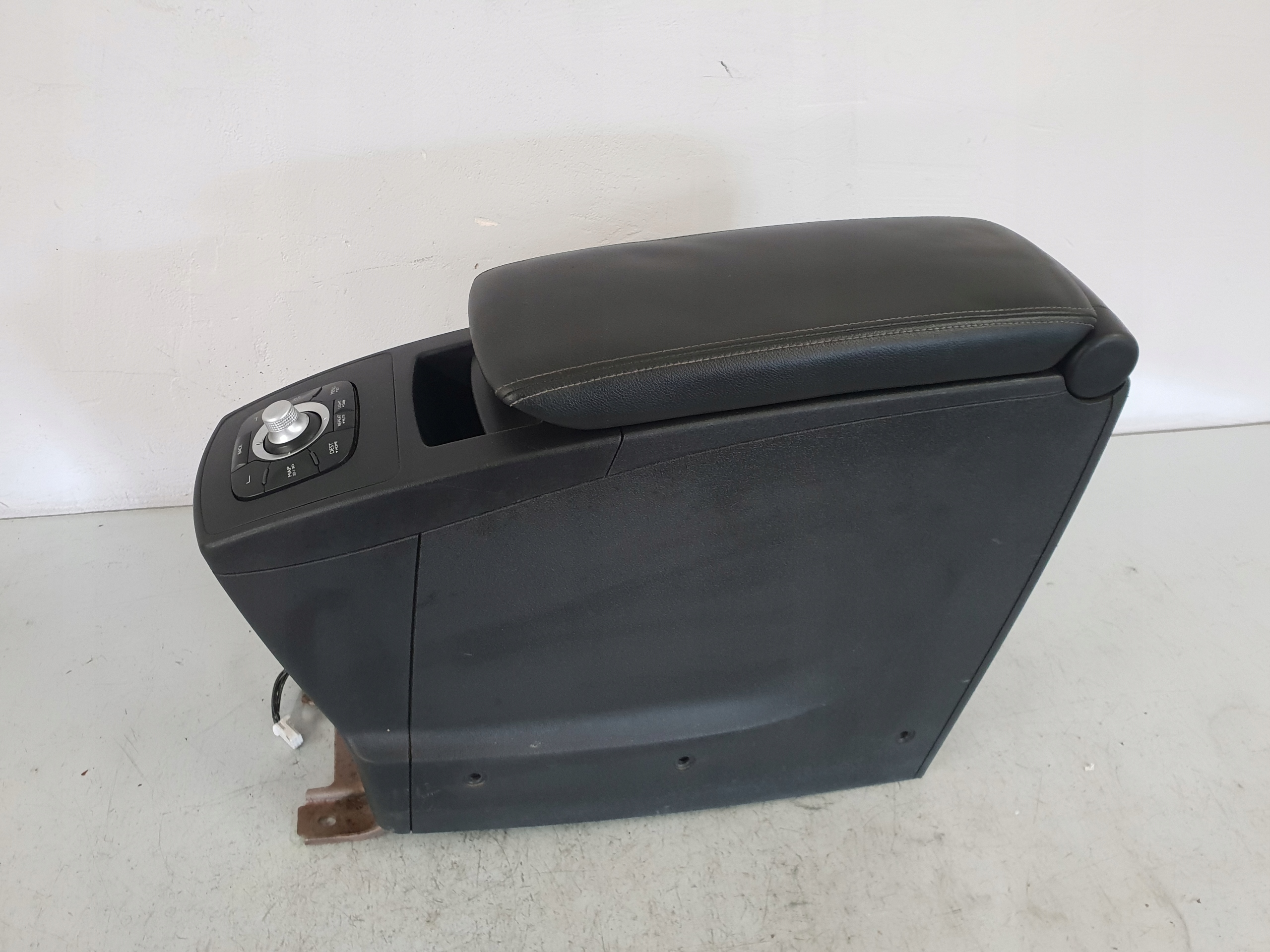 RENAULT SCENIC III 09R подлокотник кожа