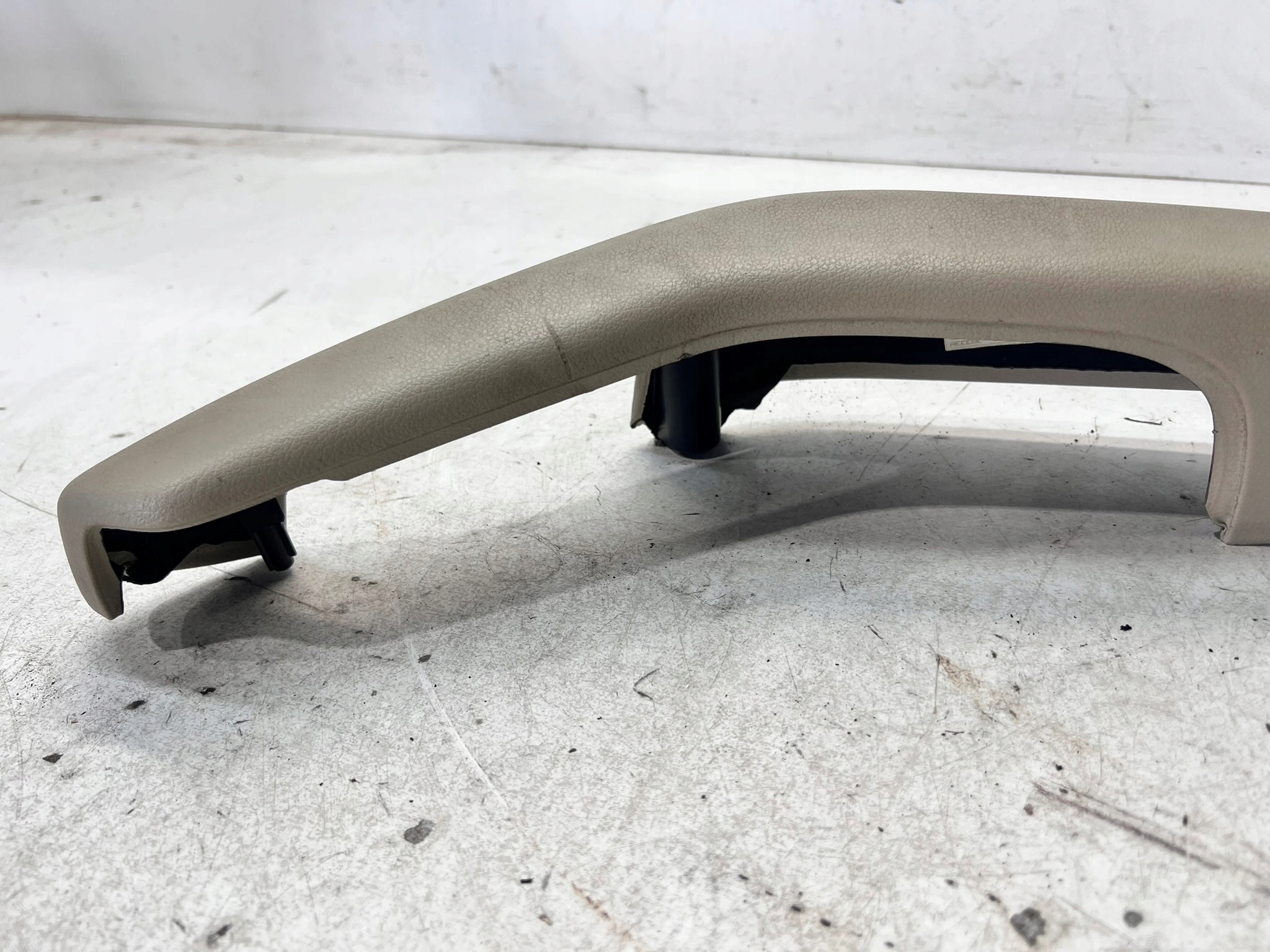 armrest left front AUDI Q5 8R 8R2867173 without