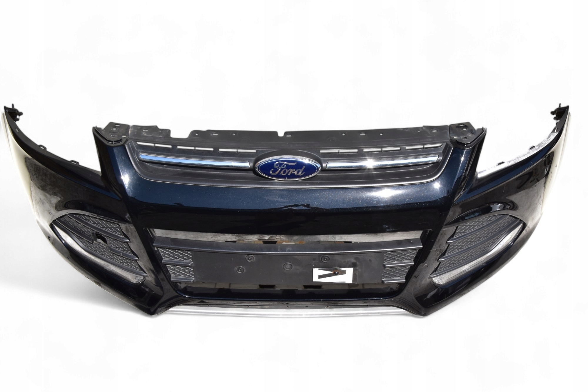 bumper front FORD KUGA MK2 Przedlift 2012-2015 Kod lakieru: FD