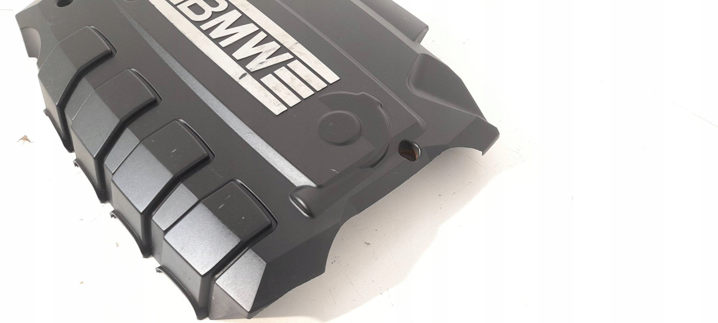 BMW 3 E90 E91 motor cover upper 2.0i / 7566614 (DS34)