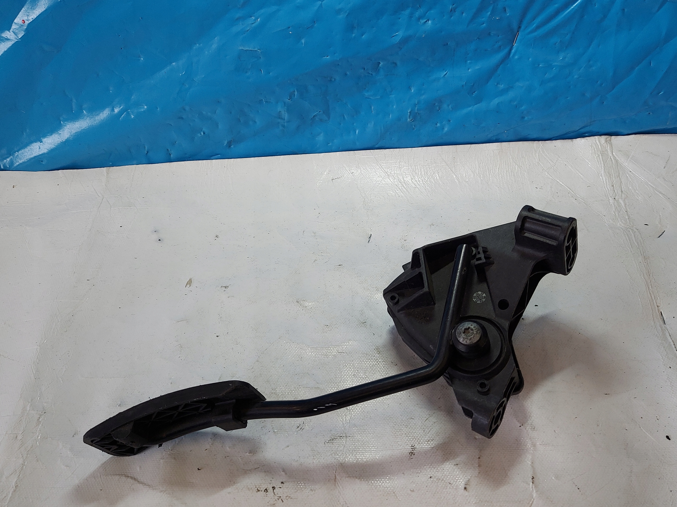 Gaspedal VECTRA C 2.2 DTI 9186727CH