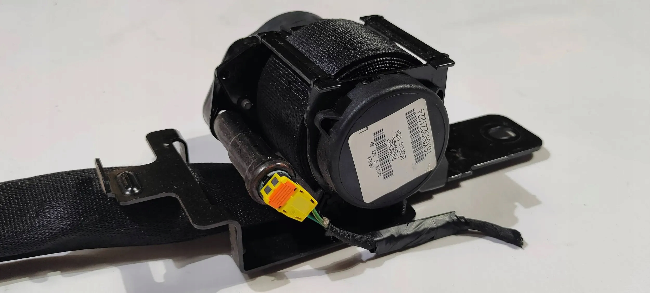 tension belt safety front front left Dodge Charger 2015
