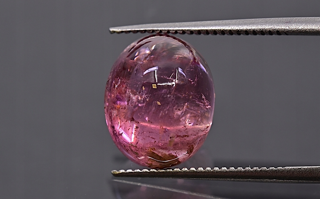 Turmalín kabošon ovál 11x9 mm