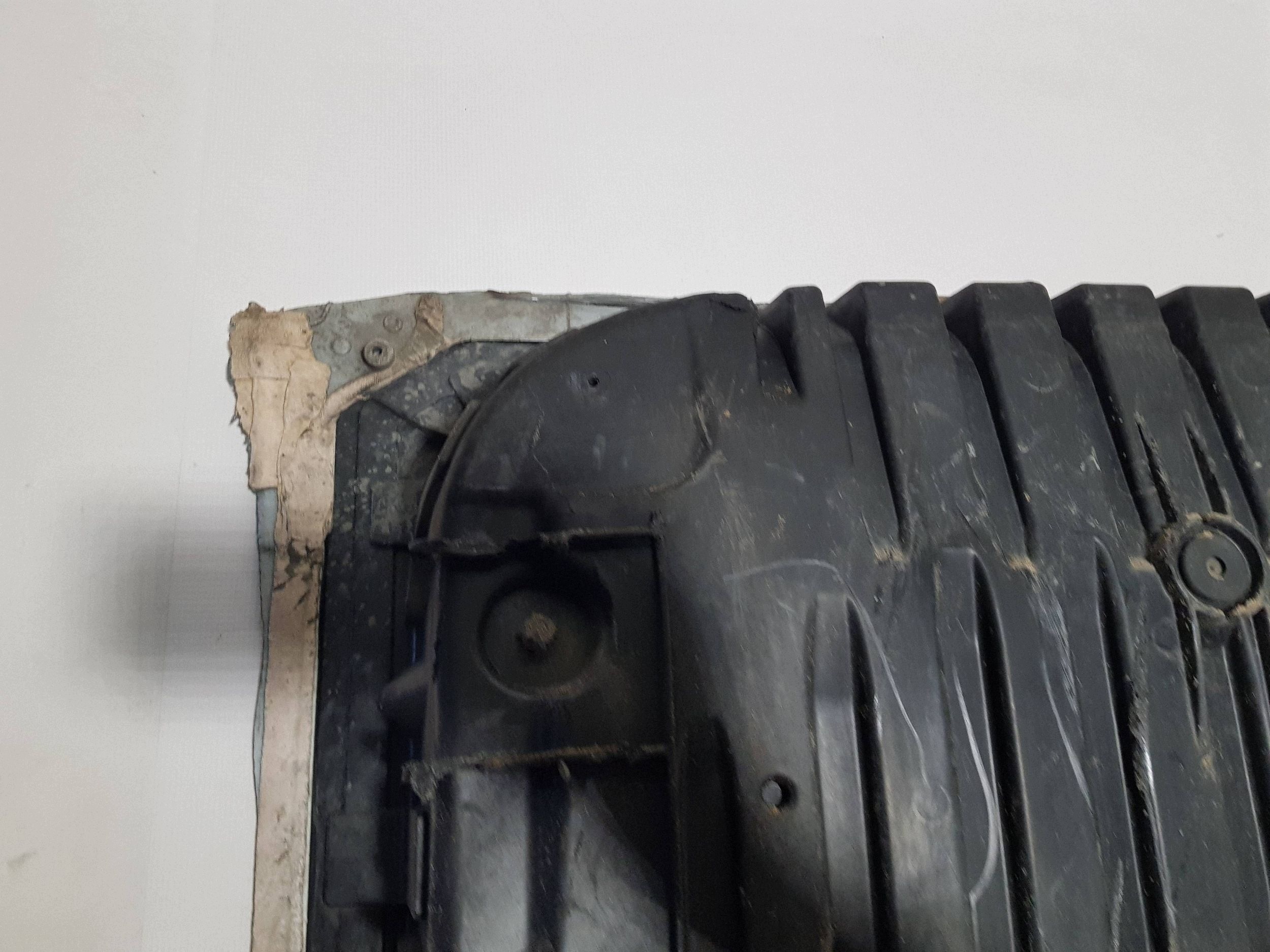 MERCEDES W213 SADAN sump 2136108000 floor boot