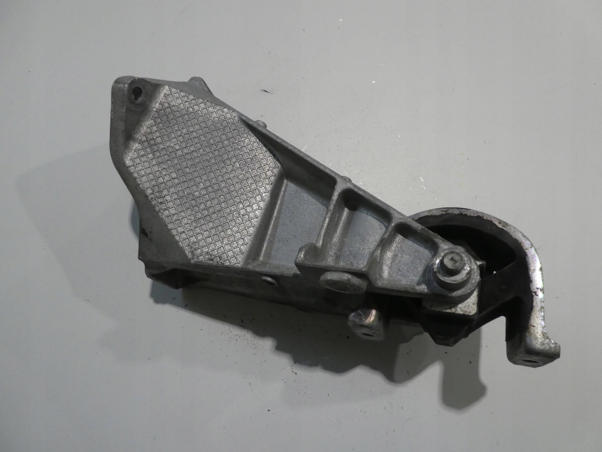 VW T6 2.0TDI holder engine mount 7E0199343B
