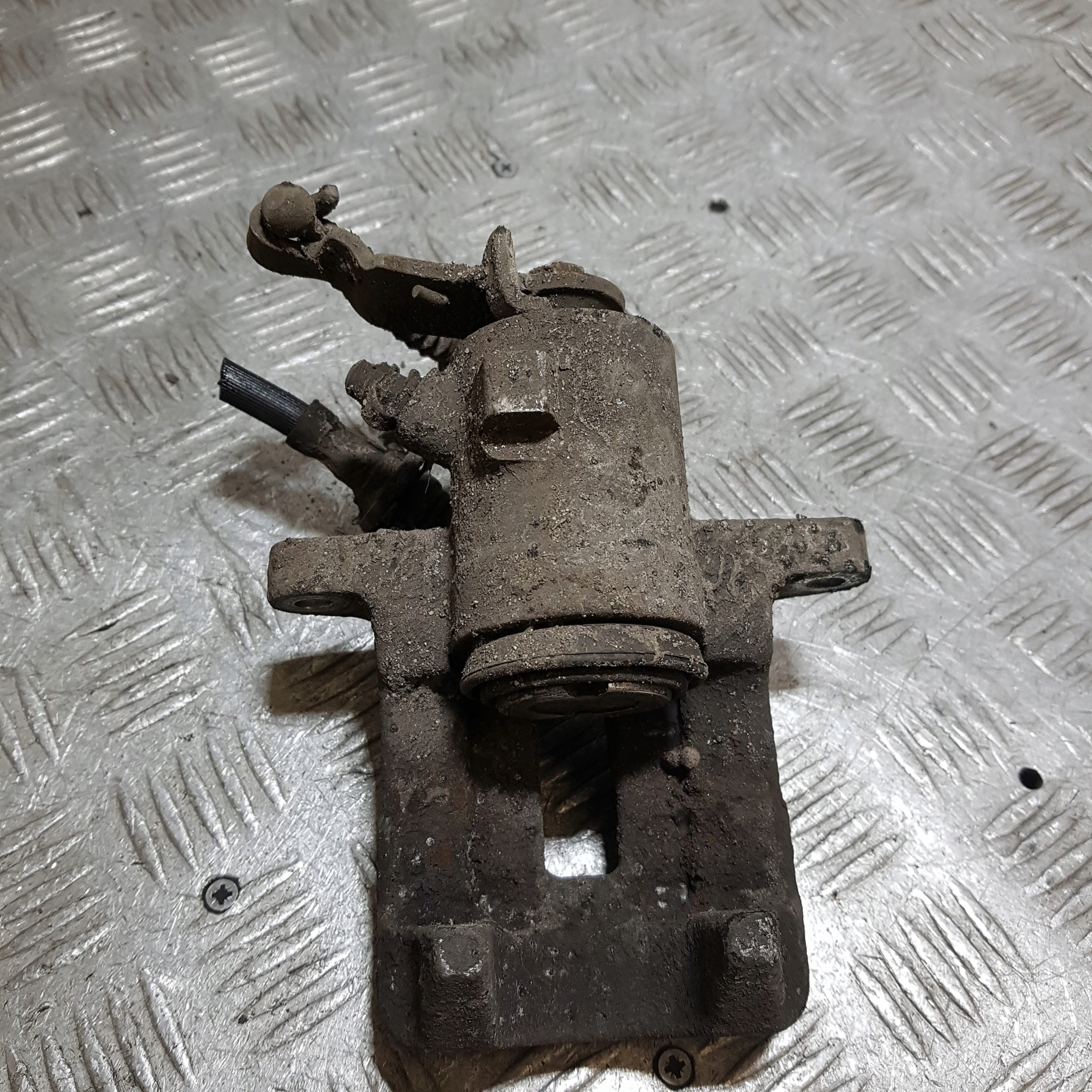 caliper brake left rear part rear VOLKSWAGEN GOLF 5