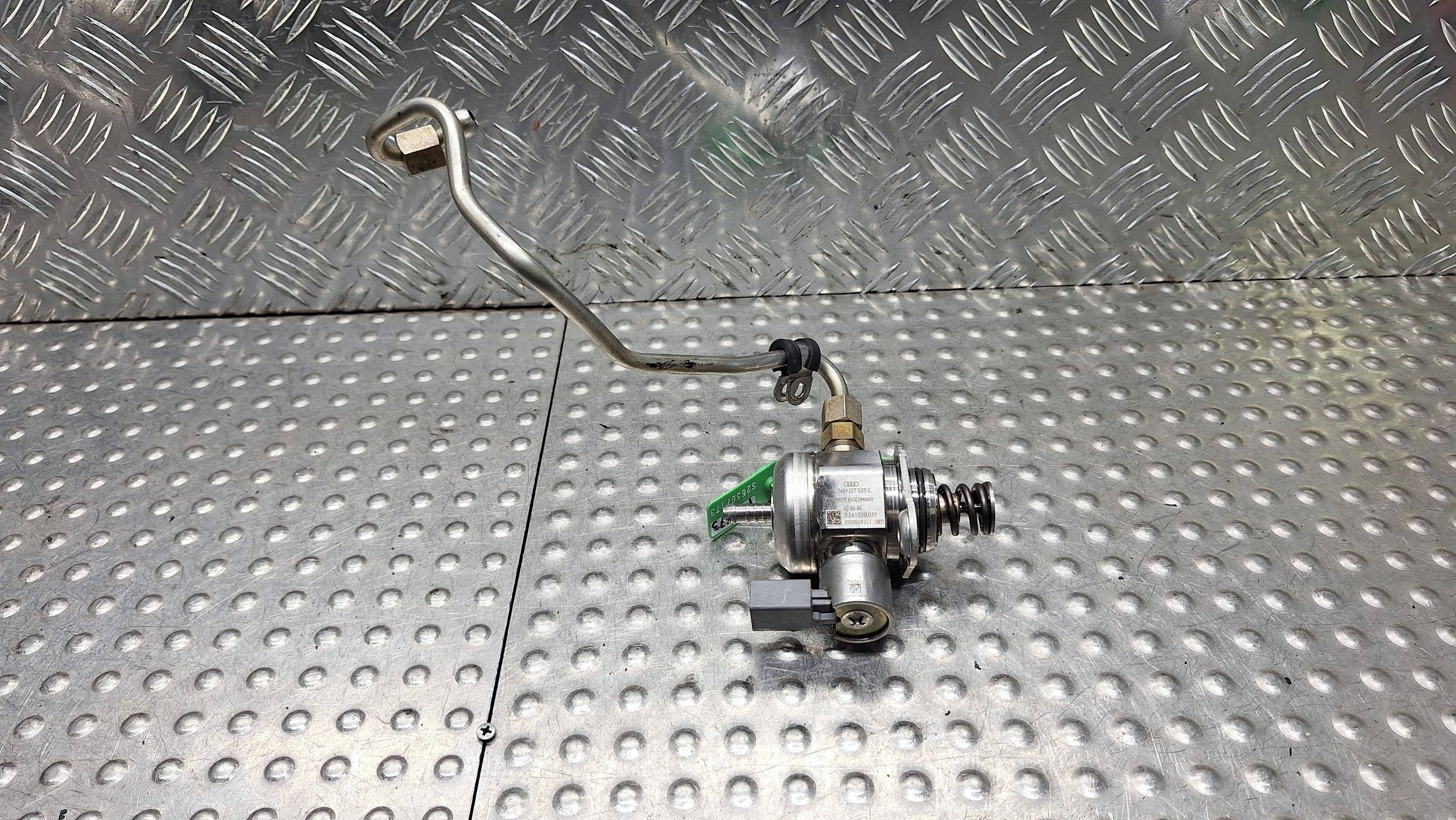feed pump 06H127025E VW SEAT SKODA AUDI 1.8TSI