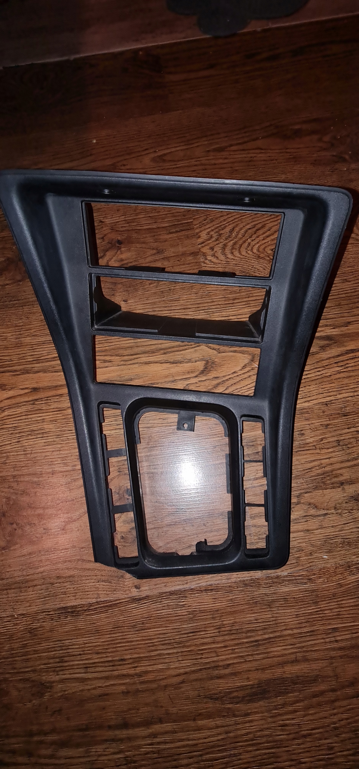 Рамка радиоприемника передач центральная панель BMW E31 840 850