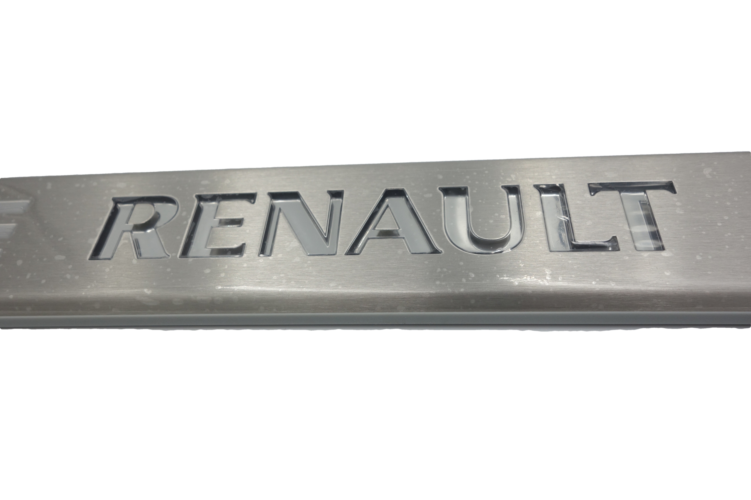 LISTWY NAKŁADKI PROGOWE RENAULT PRZEDNIE EAN (GTIN) 0820146875405