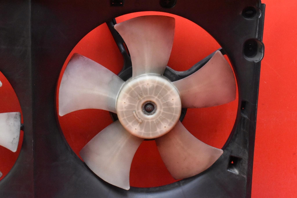 Lüfter MITSUBISHI GRANDIS 2.0 DI-D 134 KM 03-11