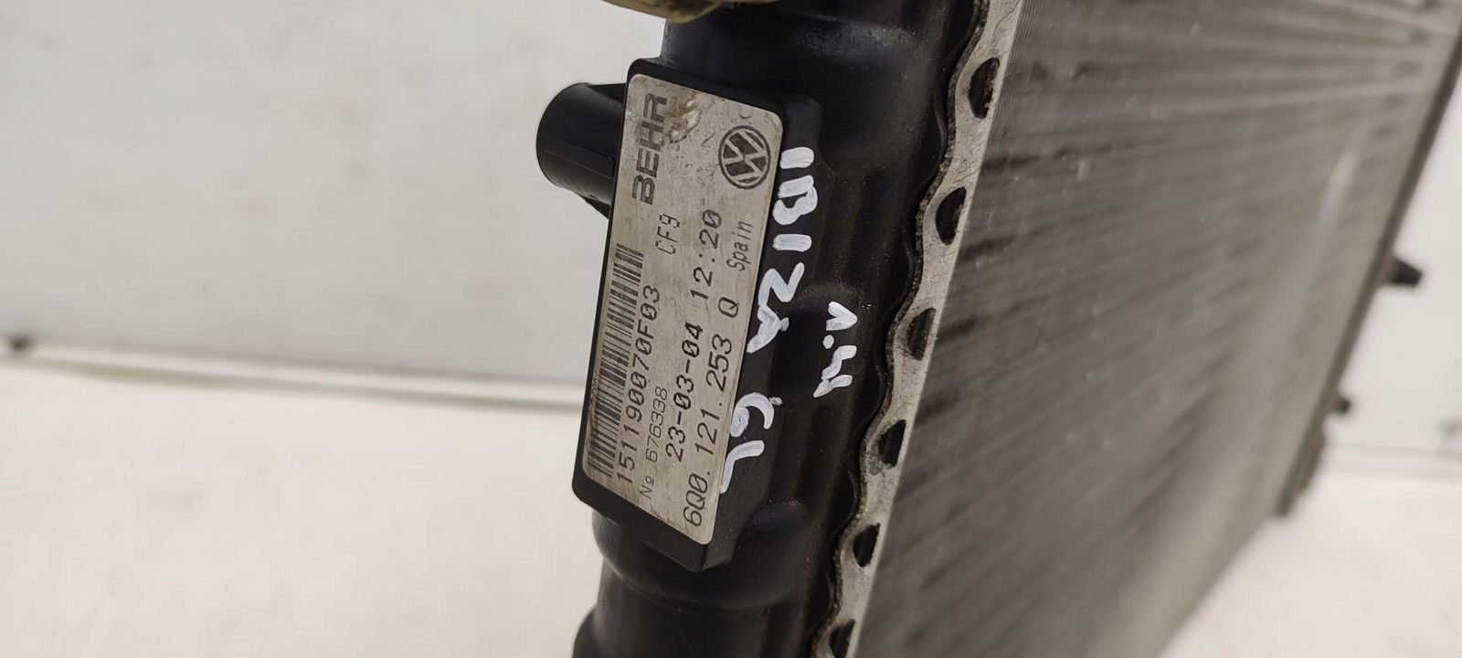 water cooler Seat Ibiza 6L 1,4 16V