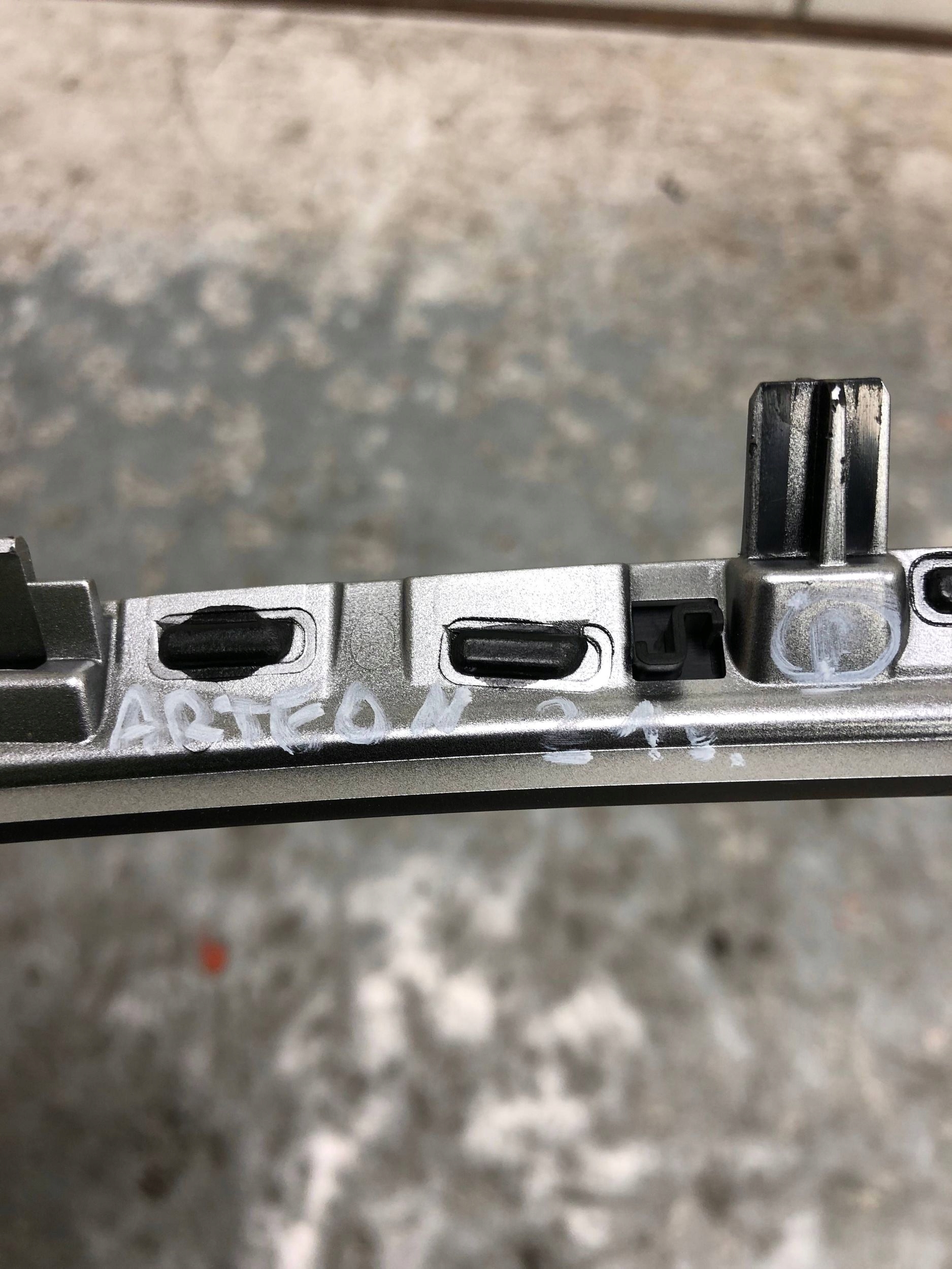 Moulage DEKOR Console XVC VW ARTEON 3G8854382D
