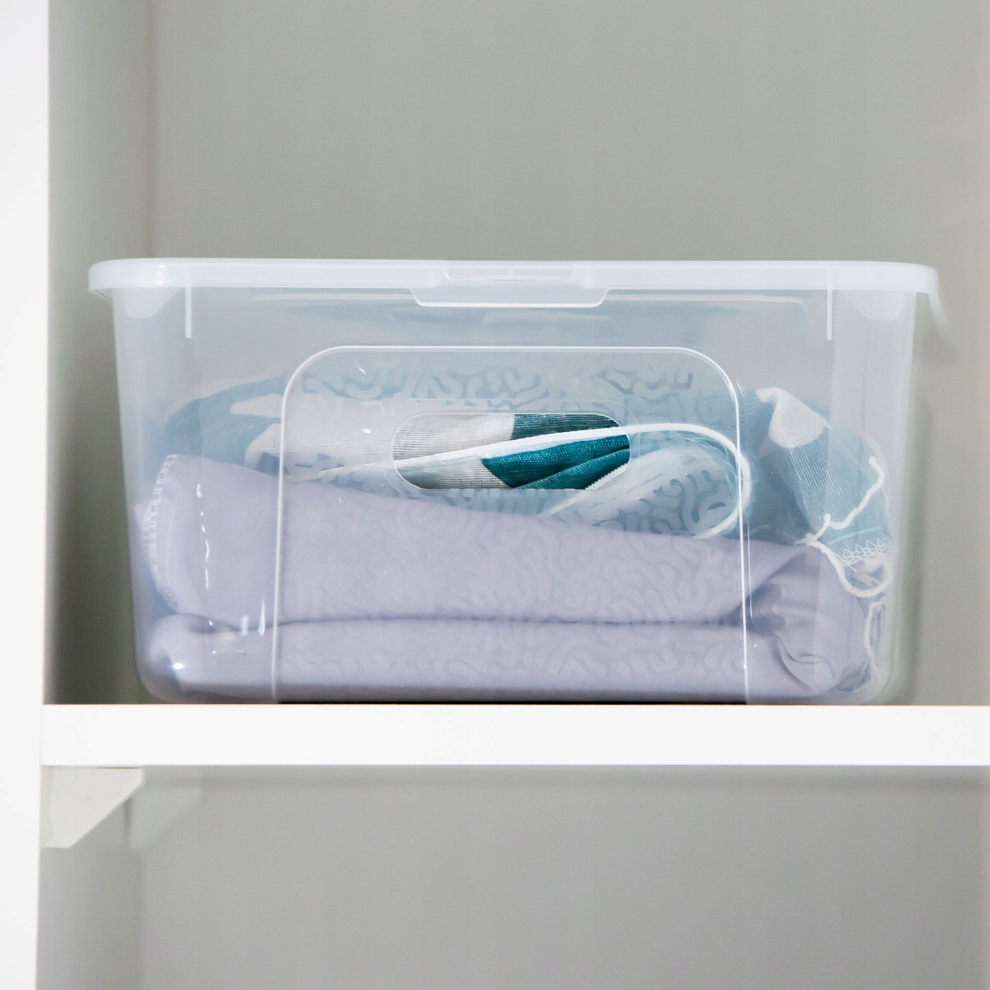 POJEMNIK PLASTIKOWY Z POKRYWĄ ZAMYKANY PUDEŁKO BOX PRZEZROCZYSTY 14L Kod producenta 617006