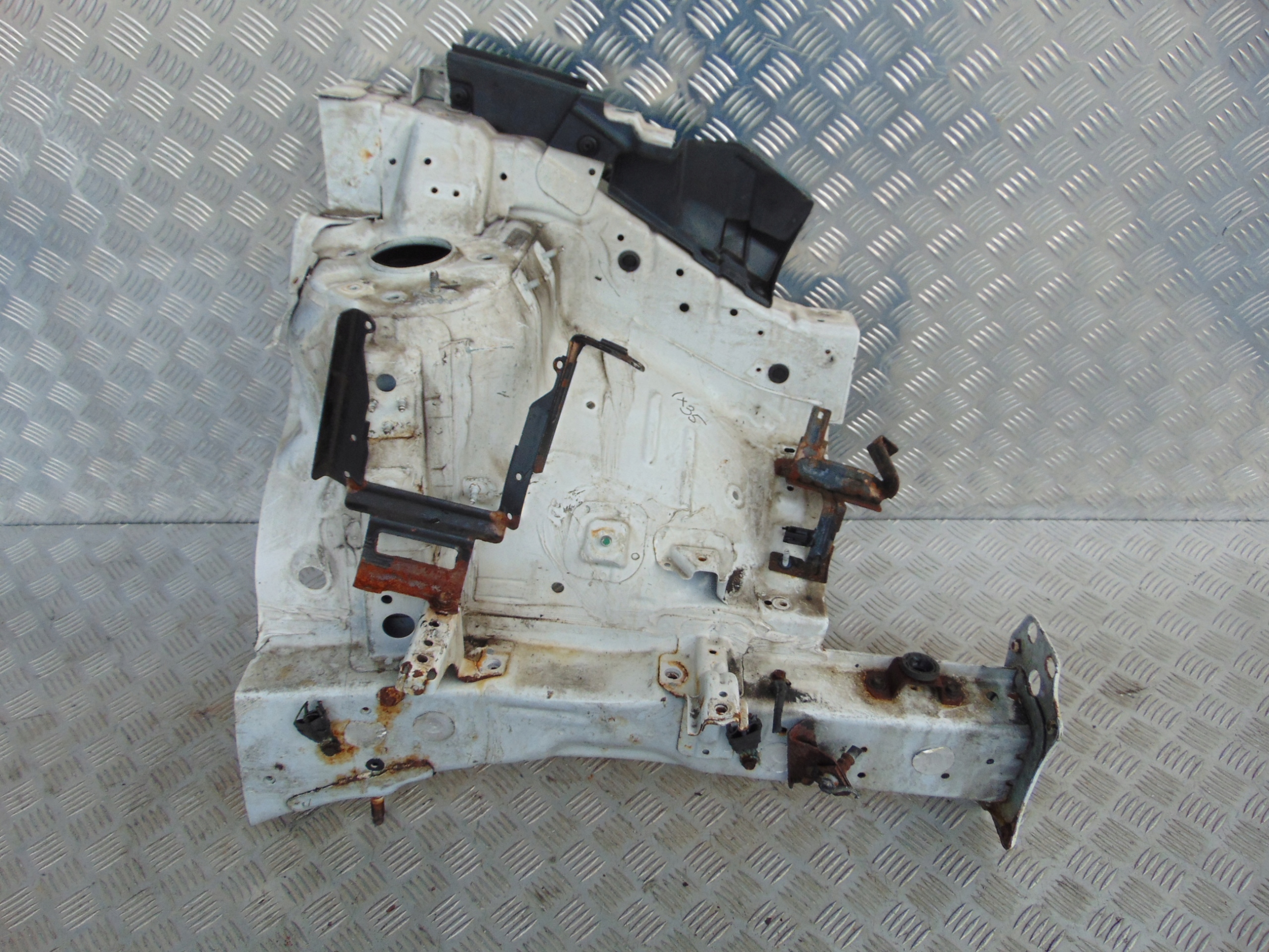 HYUNDAI Ix35 ЛОНЖЕРОН ПЕРЕДНЯЯ ЛЕВА 09-