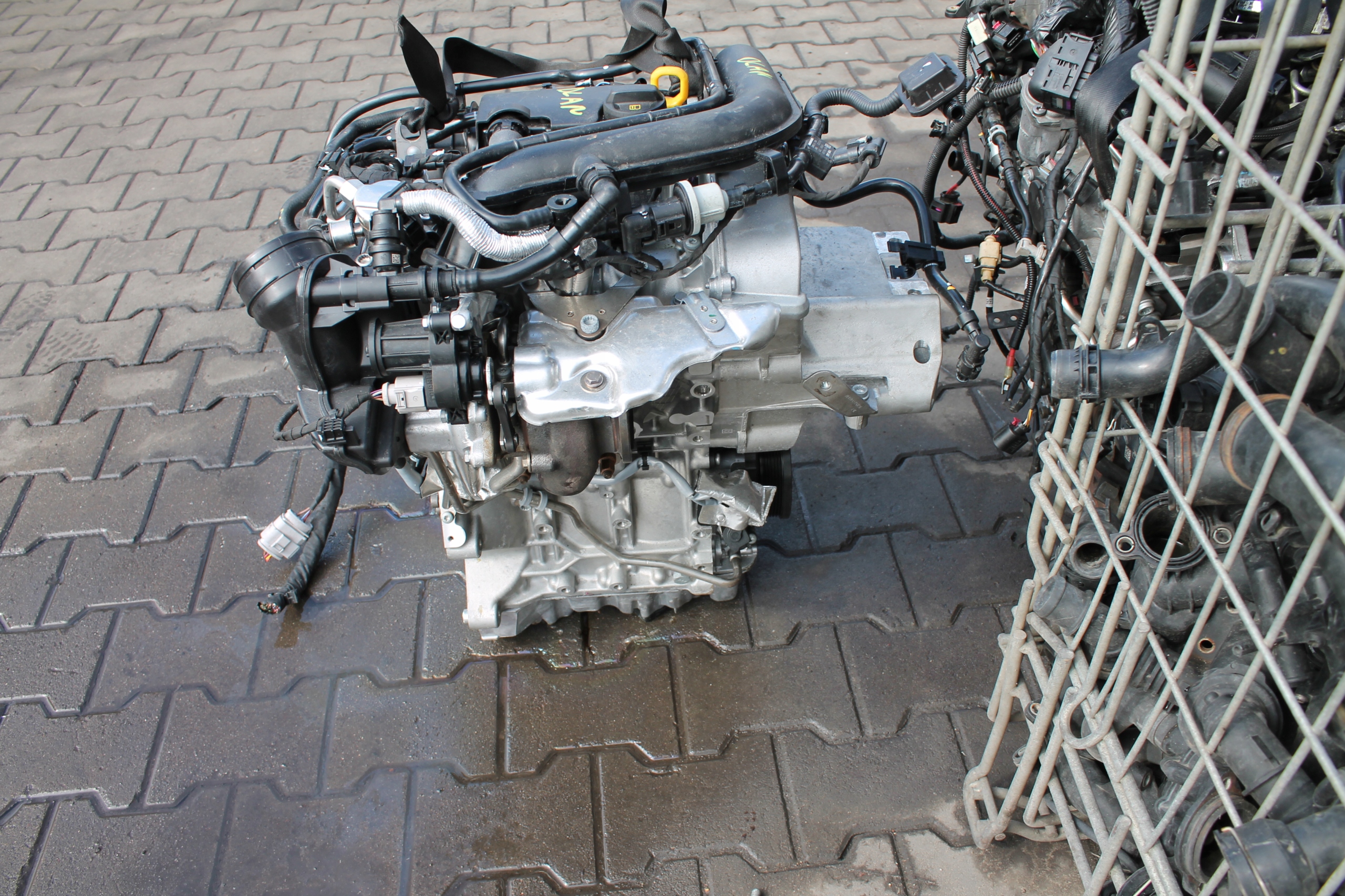 engine complete AUDI 1.0 TFSI DLA DLAN 4 TYSKM