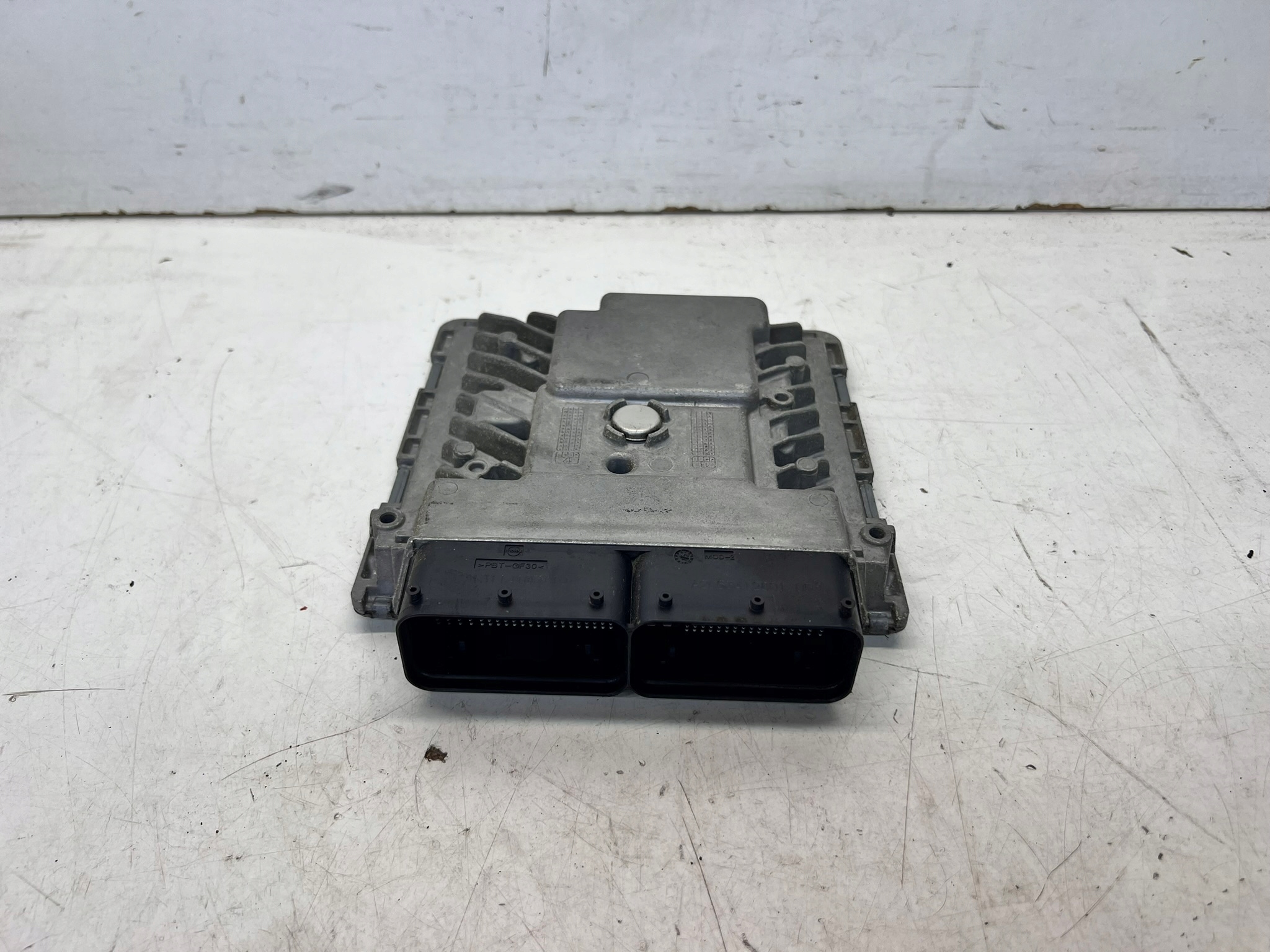 computer control unit of the engine 1.8 TFSI AUDI 06K907425A