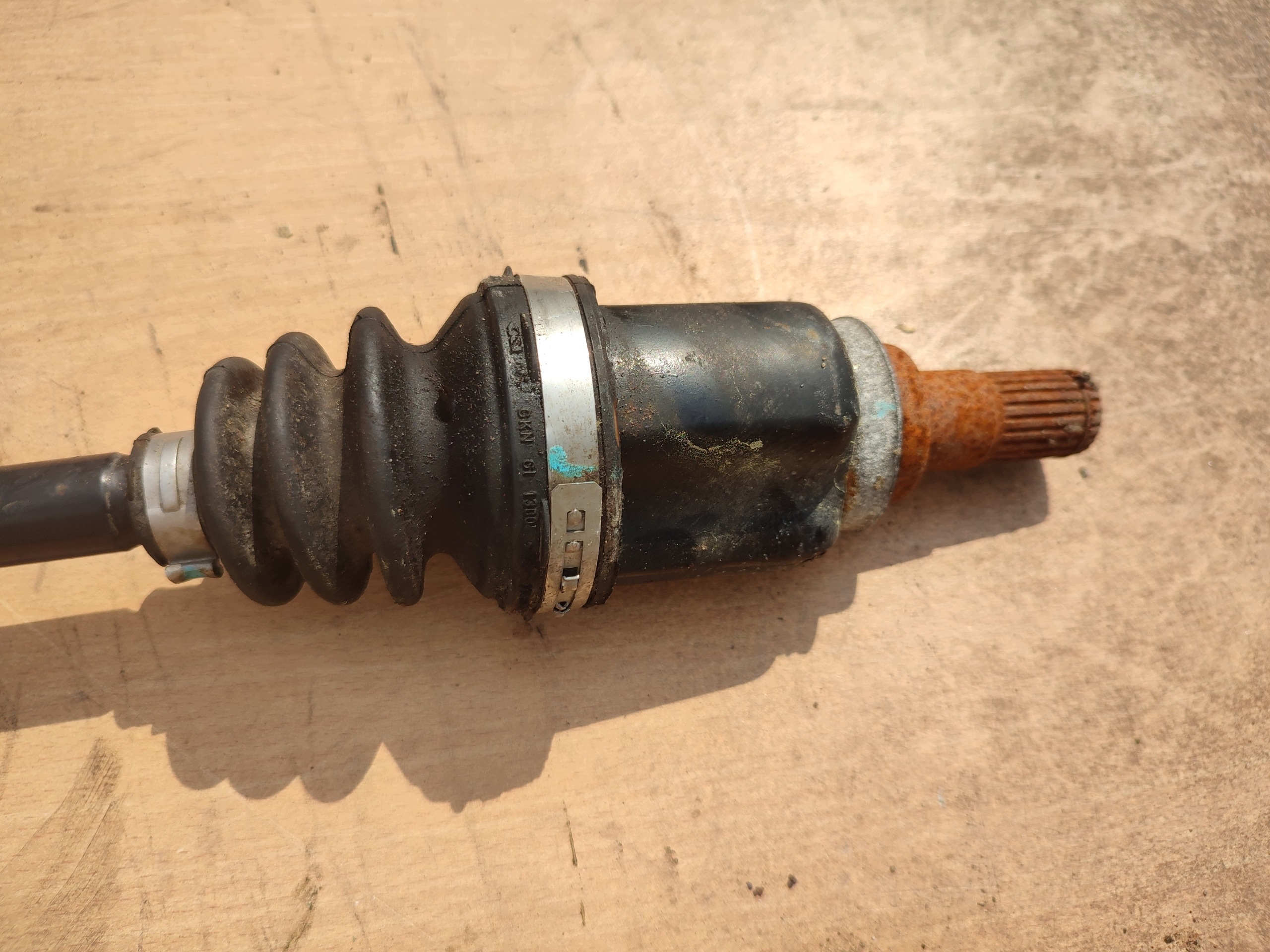 semi-axis NAPEDOWA left SUZUKI SPLASH 08- 1.0 44102-85L00