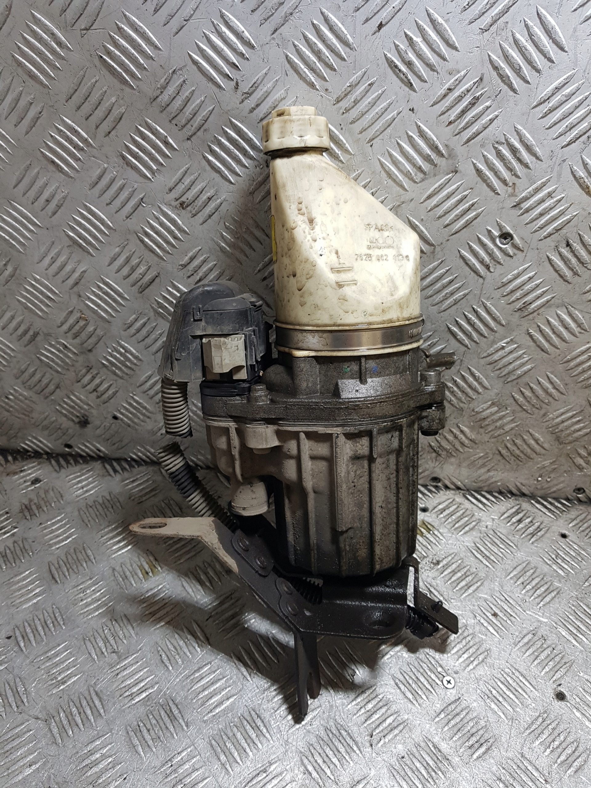 servo pump electrical OPEL ASTRA H 13109262