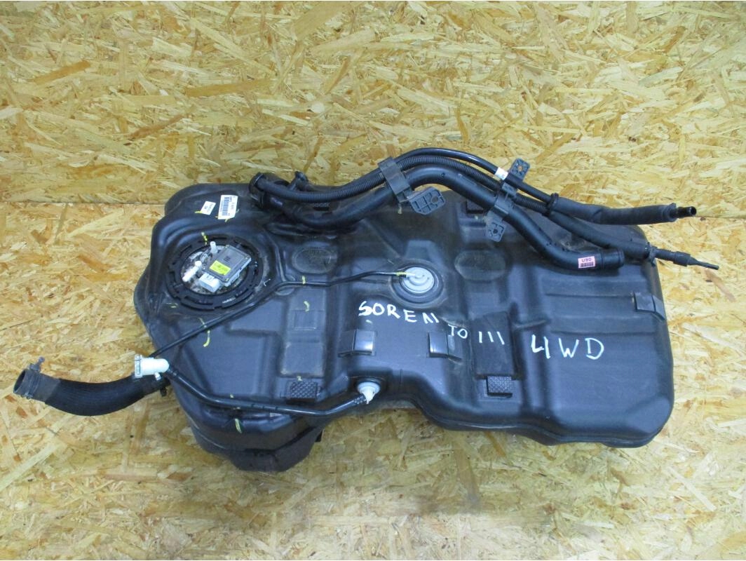 KIA SORENTO III LIFT 2.2 CRDI ПАЛИВНИЙ БАК