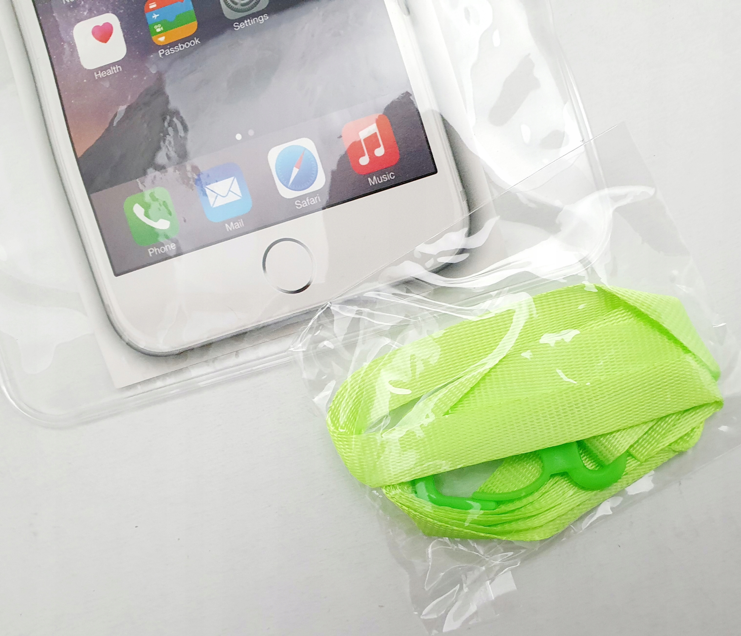 ETUI WODOODPORNE POKROWIEC NA TELEFON dokumenty CASE na plaże basen Kod producenta 01001