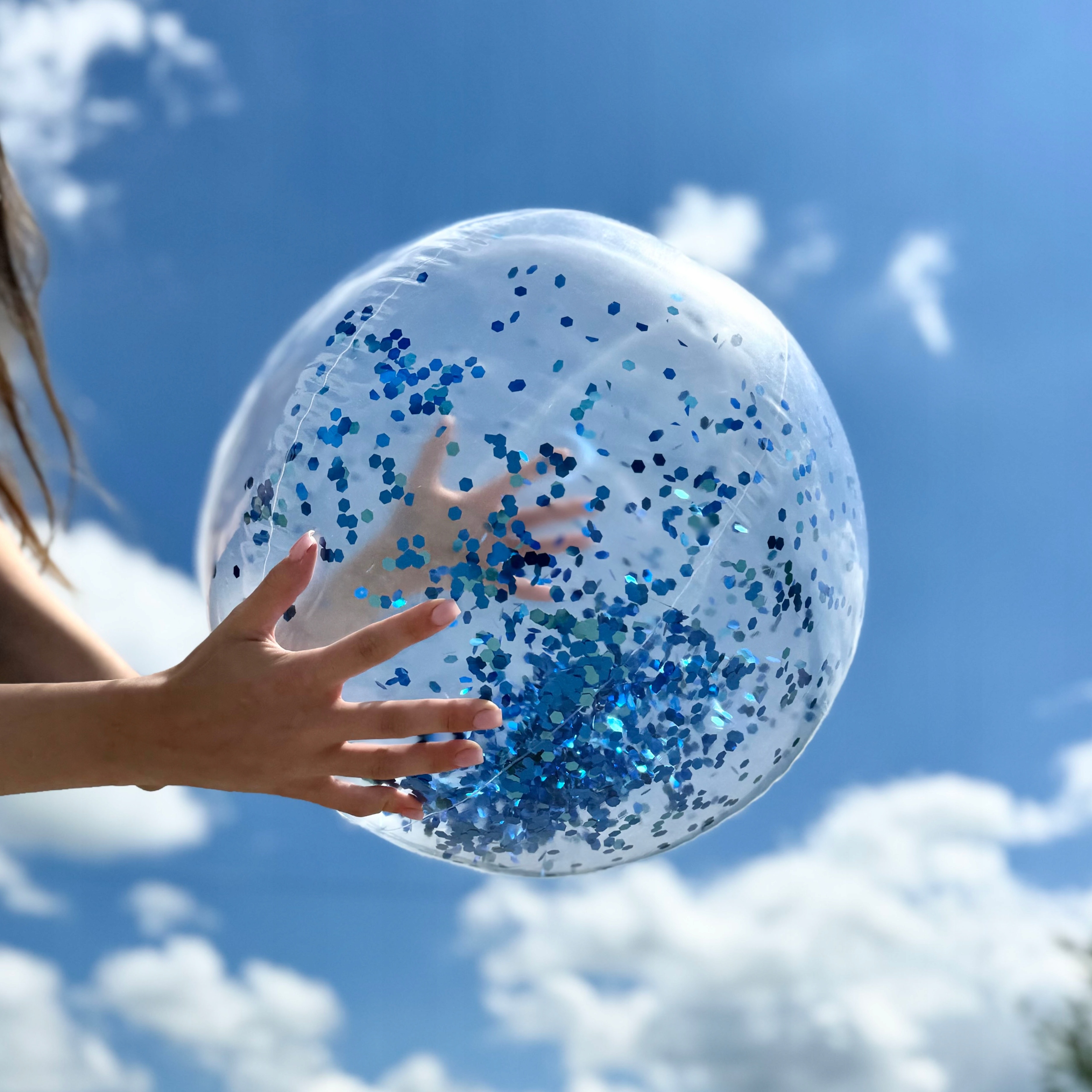 PIŁKA DMUCHANA PLAŻOWA DUŻA DO WODY DLA DZIECI RODZINNA Z CEKINAMI 60CM EAN (GTIN) 5905930960934