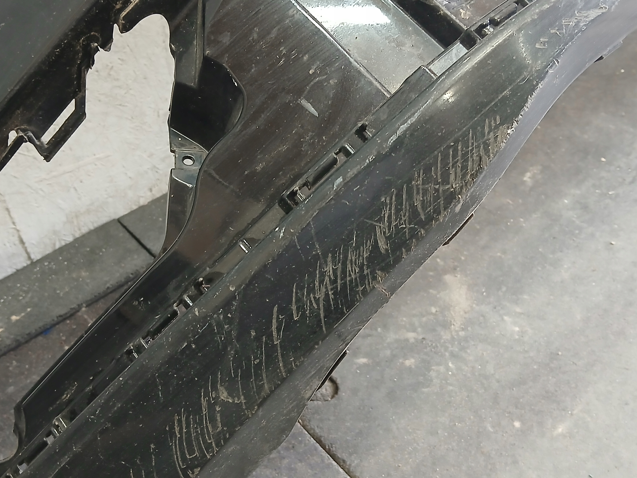 bumper front VW PASSAT B7