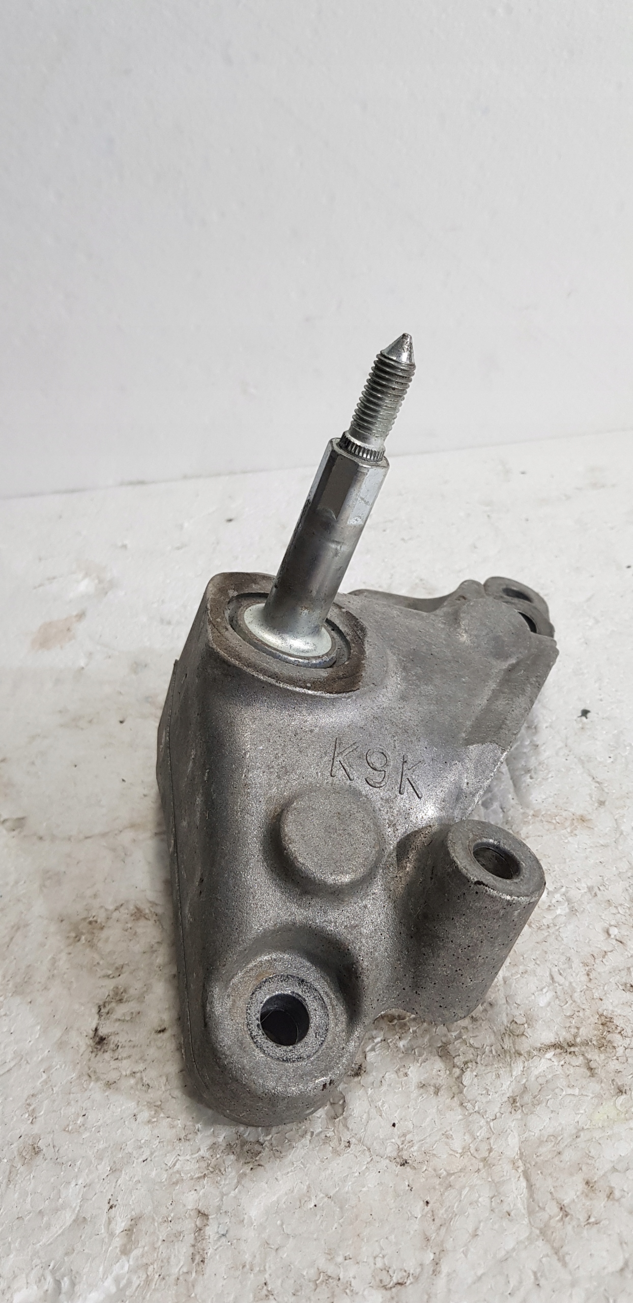 ŁAPA WSPORNIK 1.2 TCE 1.5 DCI CLIO JUKE 8200277203 Numer katalogowy części 8200277203