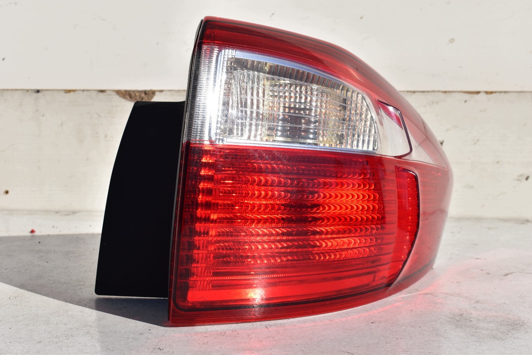 light right rear part FORD C-MAX II MK2 2010-2015 89503077