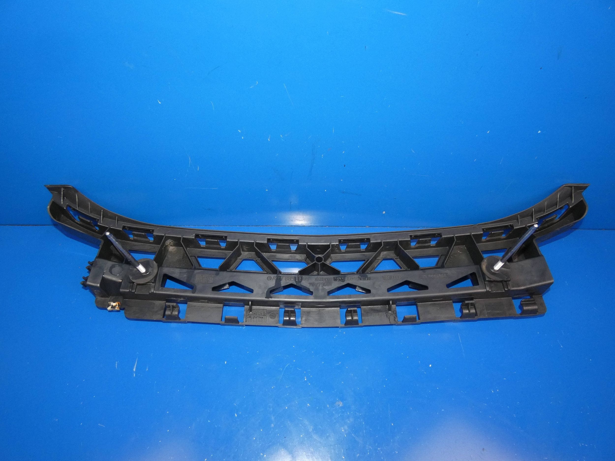 MERCEDES CLA W117 Berline Support Support plaque Poignée Pare choc Moyenne Arrière