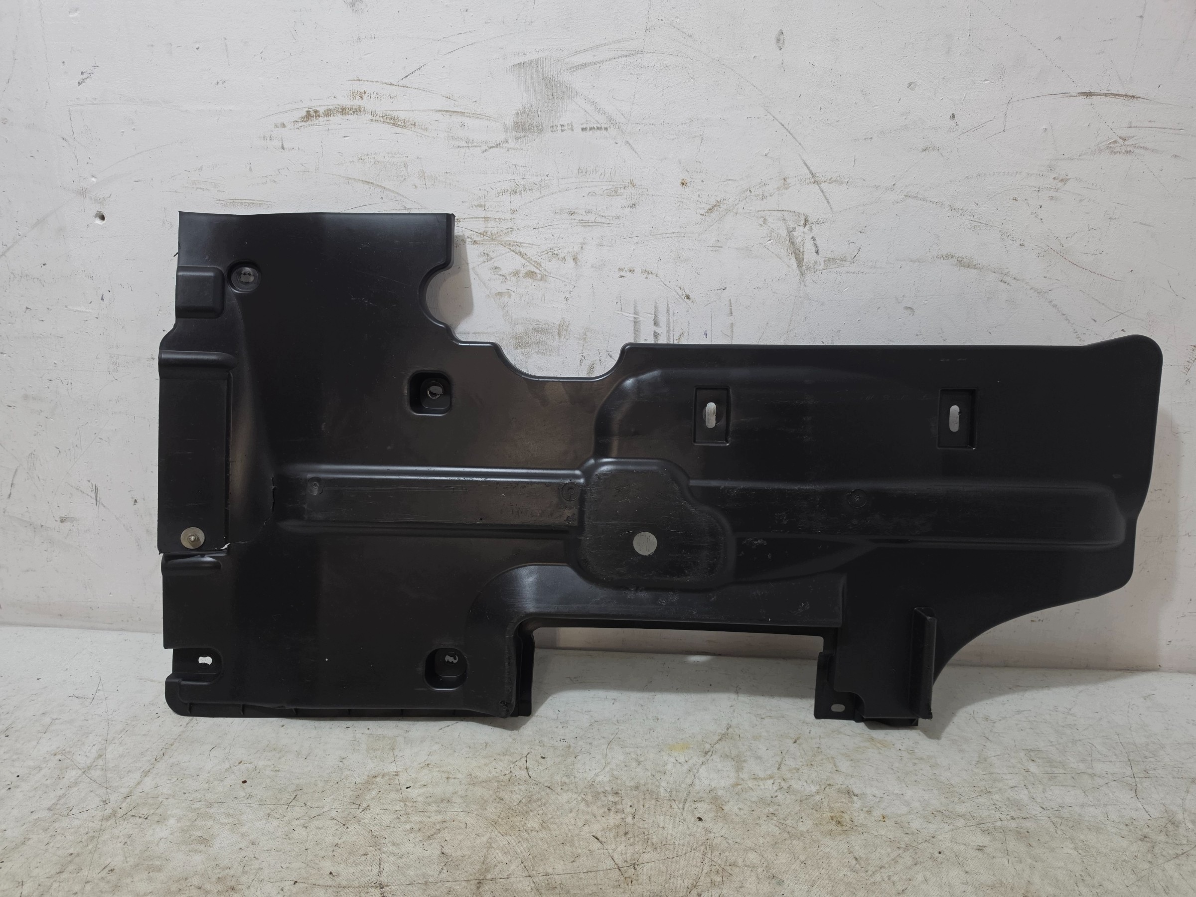 DODGE CHARGER 2015- cover chassis right 57010352AH