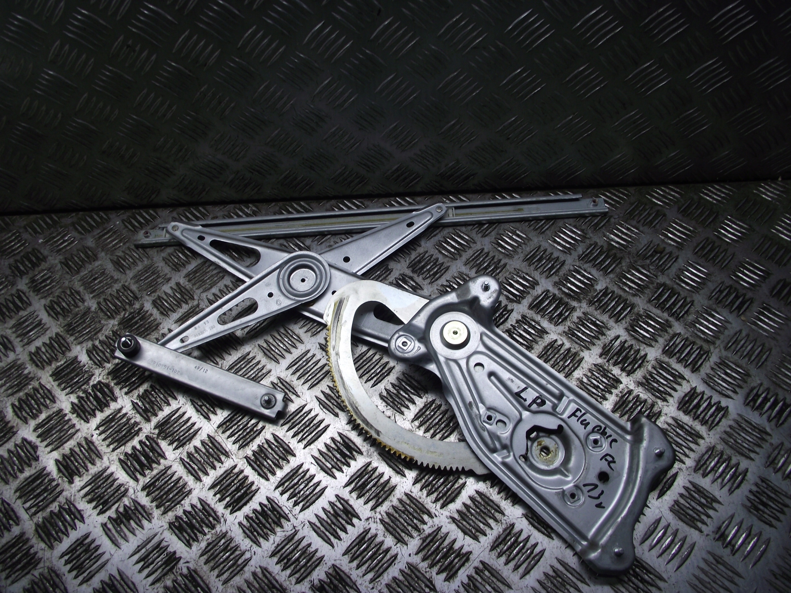 PODNOŚNIK SZYBY LEWY PRZÓD RENAULT FLUENCE LIFT 13R