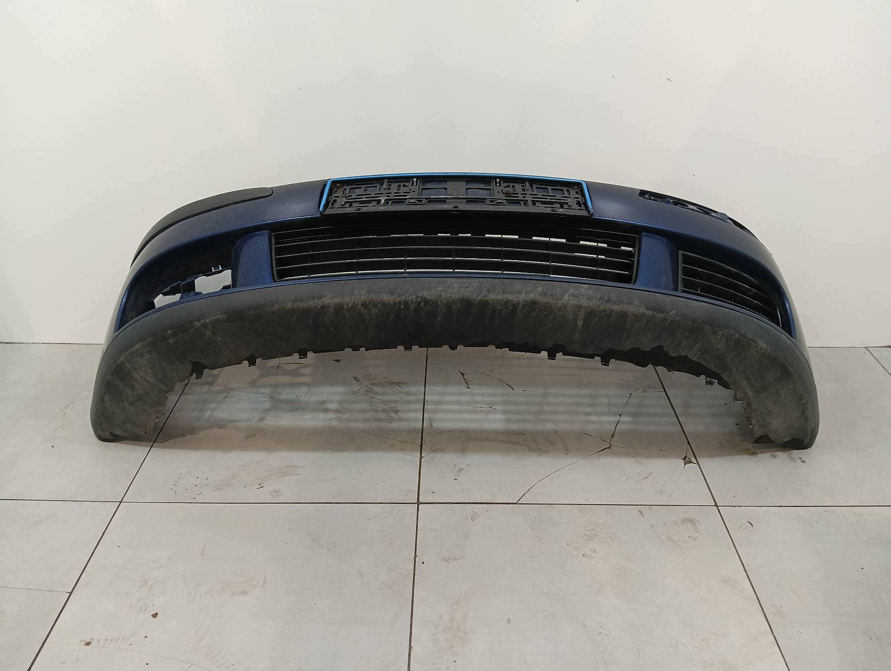 bumper front graphitic VW Volkswagen Golf V (2004-2009)