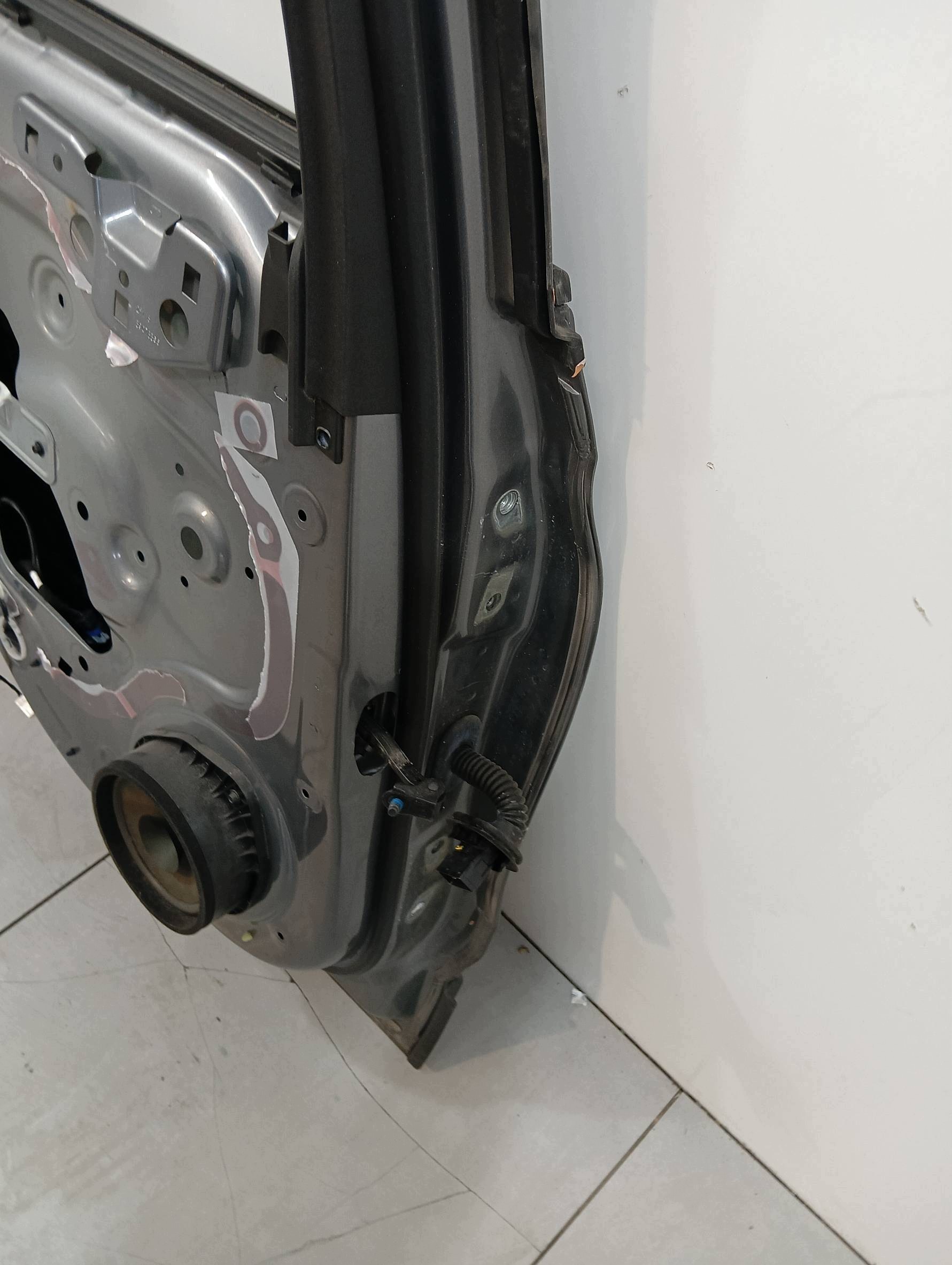 Tür links heck Z10B Opel Crossland und (2017-2024)