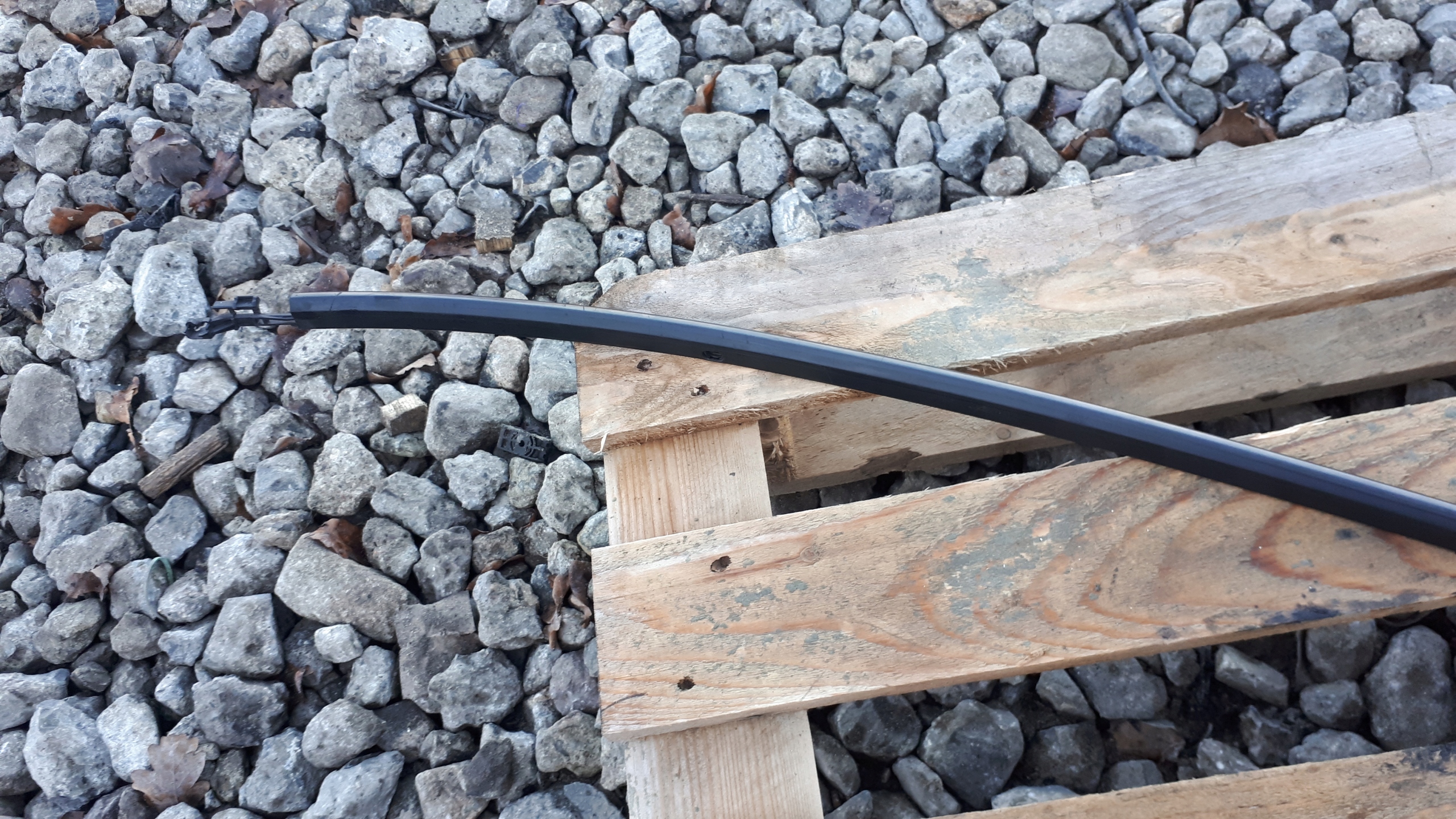 A4 B8 LIFT moulding bodywork roofs right black
