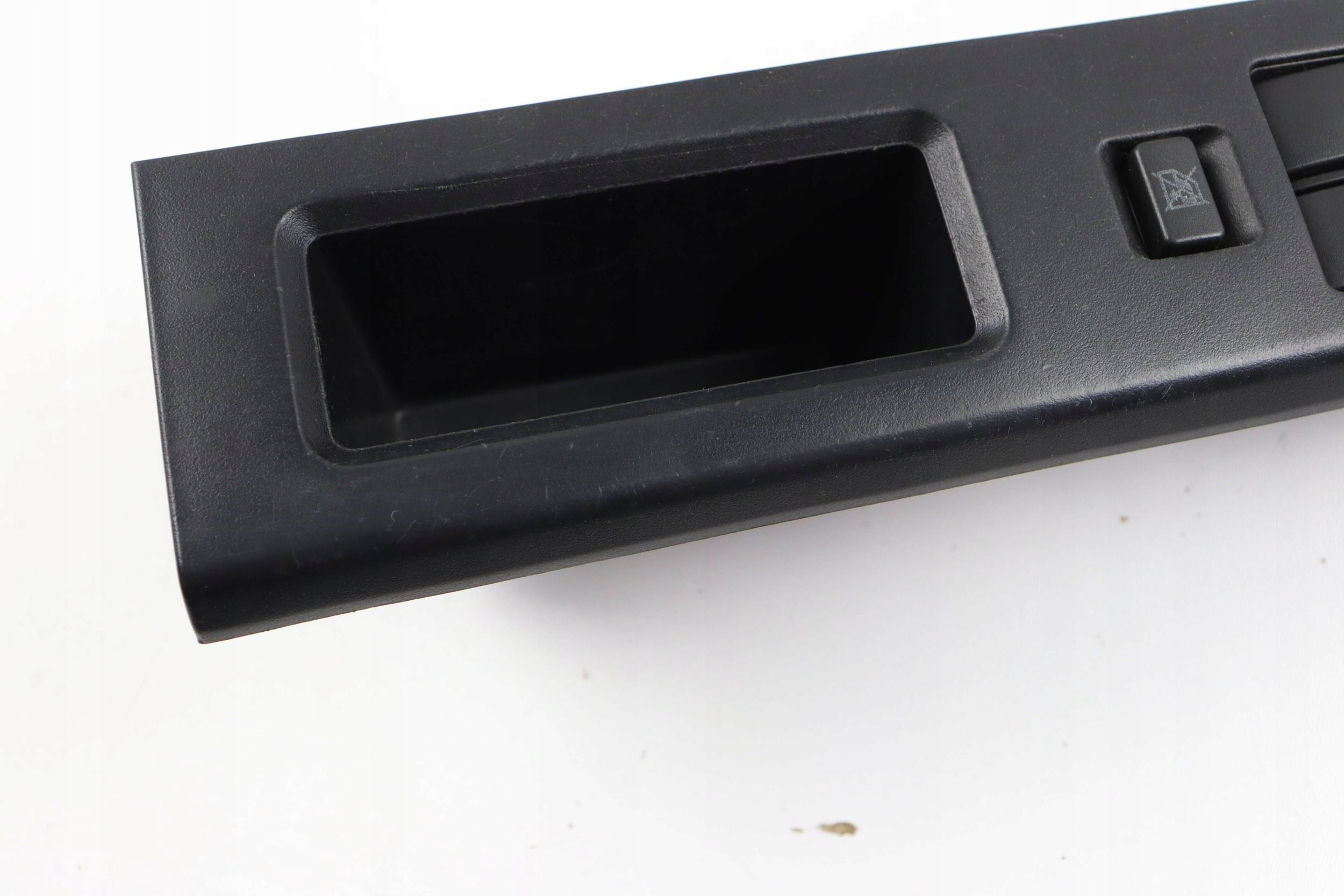 MAZDA 5 and PANEL window control switch driver´s CC64684L6D02 EUROPA