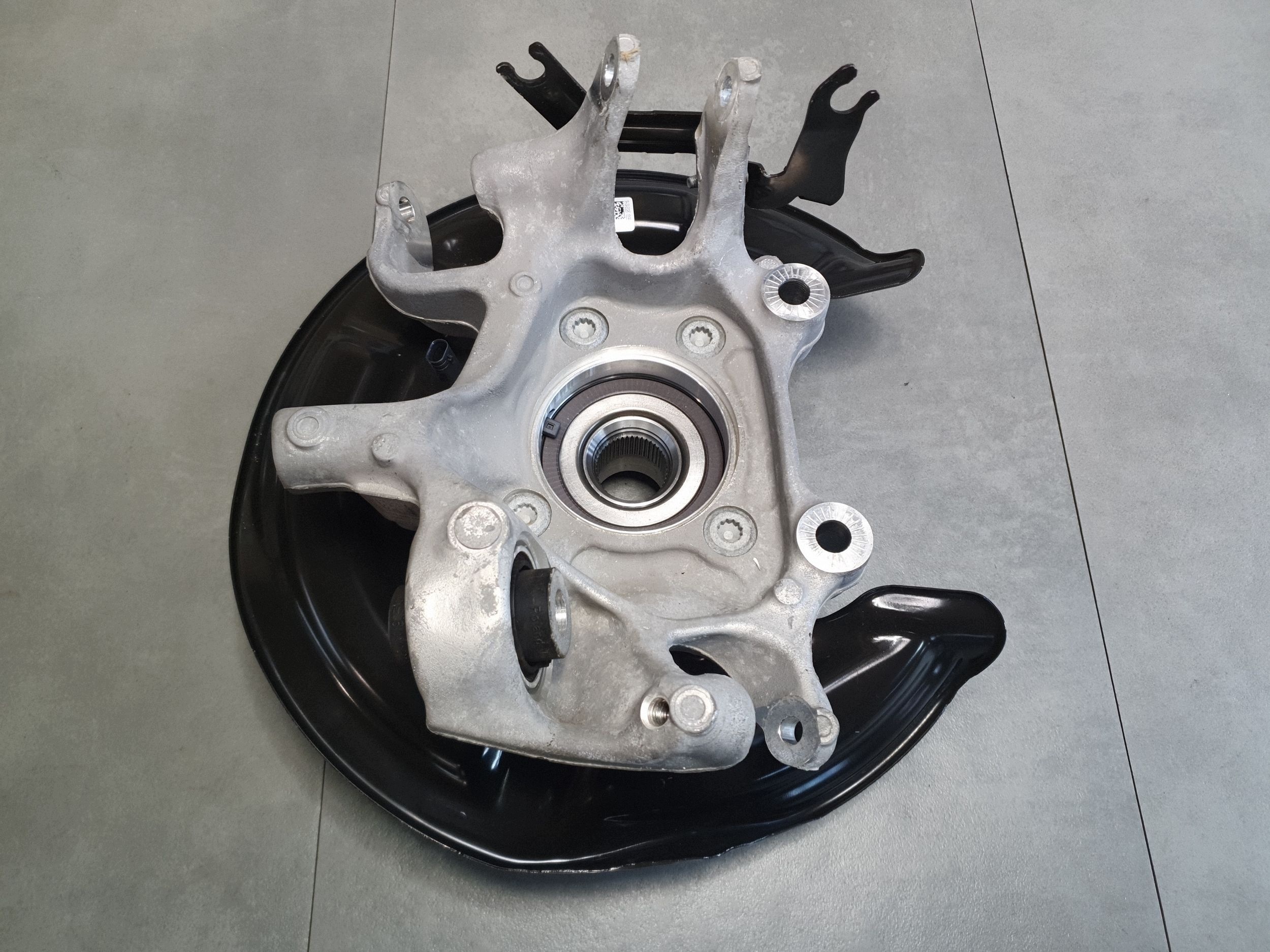 Audi Q6 e-tron achsschenkel radnabe radlager links heck hinten 85H505431E