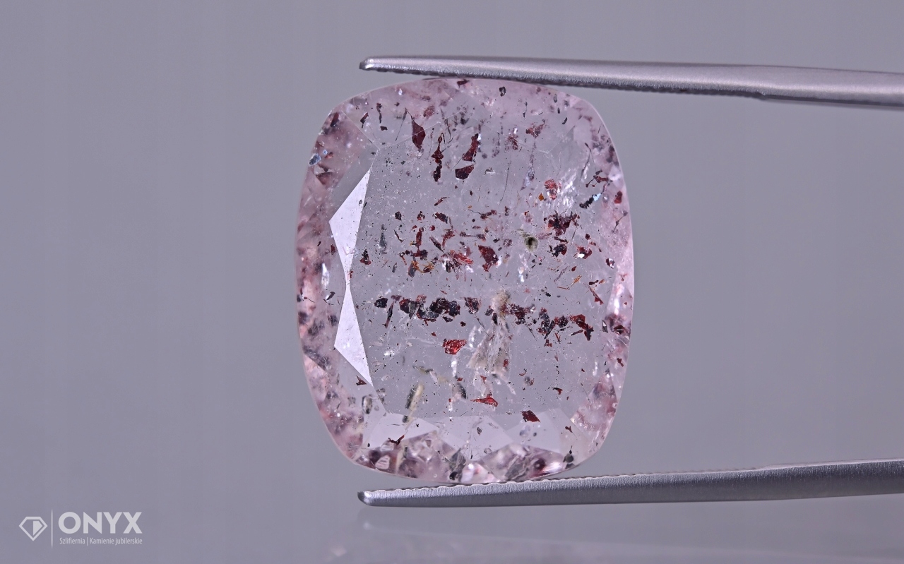 Jahodový křemen fazetovaný cushion 20,5x17 mm