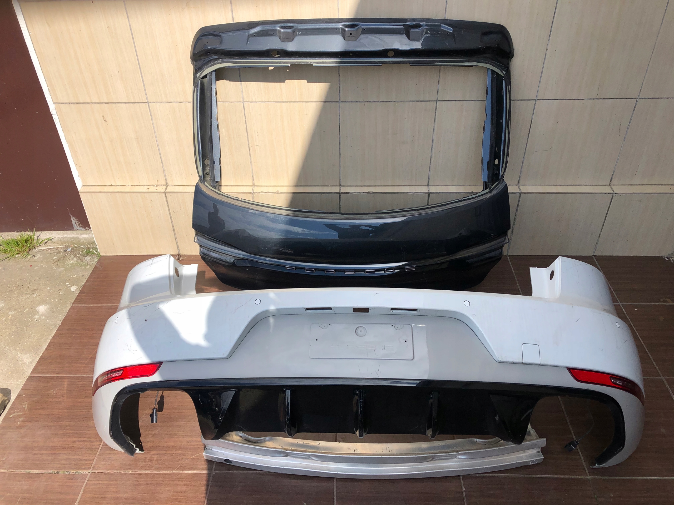 trunk door light bumper PORSCHE MACAN GTS LIFT 19-21