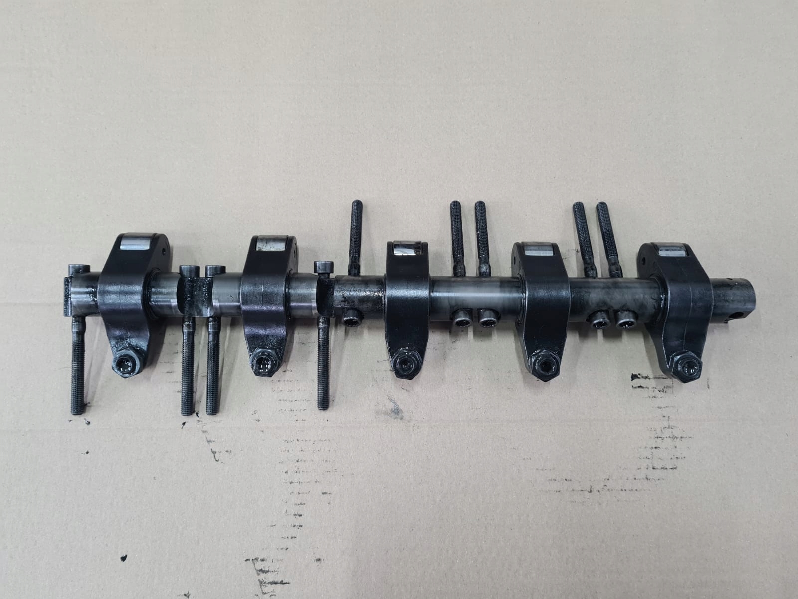 Вал толкателя клапана головки VW T5 2.5 TDI