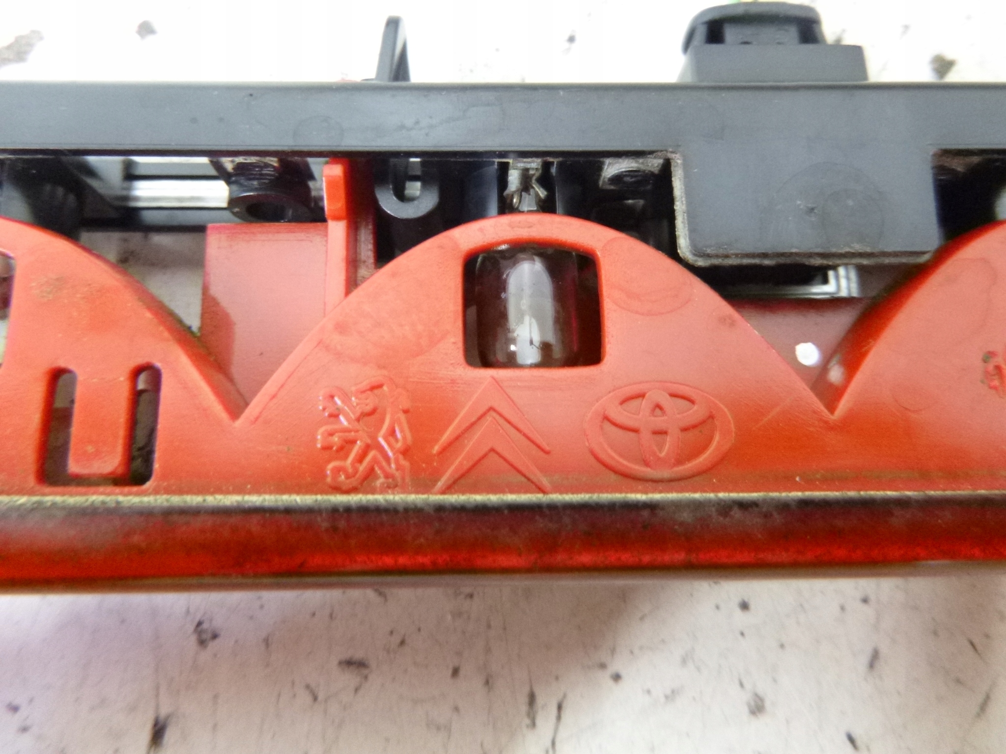 light stopu Peugeot 107 2006r.