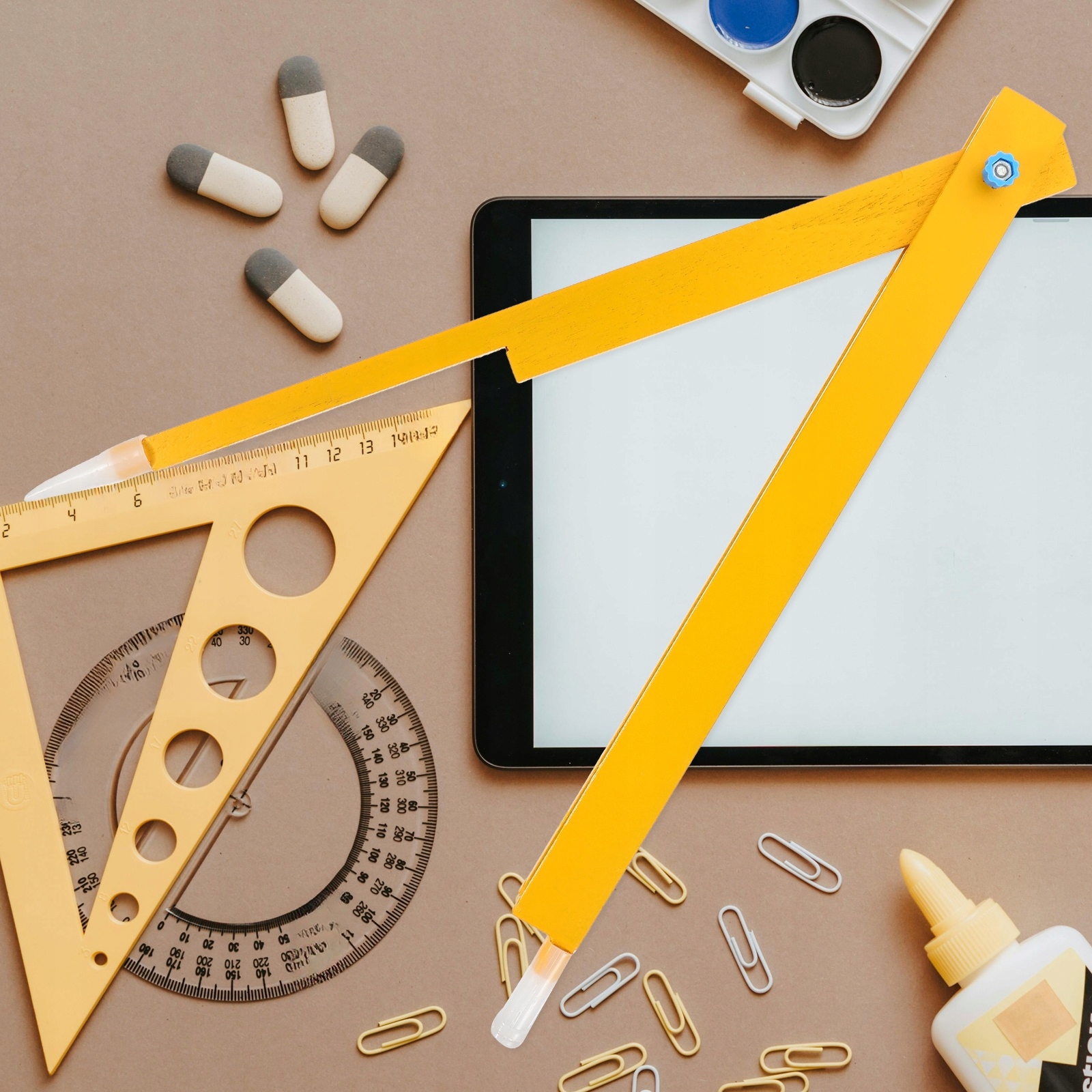 PRECYZYJNY WIELOFUNKCYJNY KOMPAS Z LINIACENTYMETREM Marka bez marki