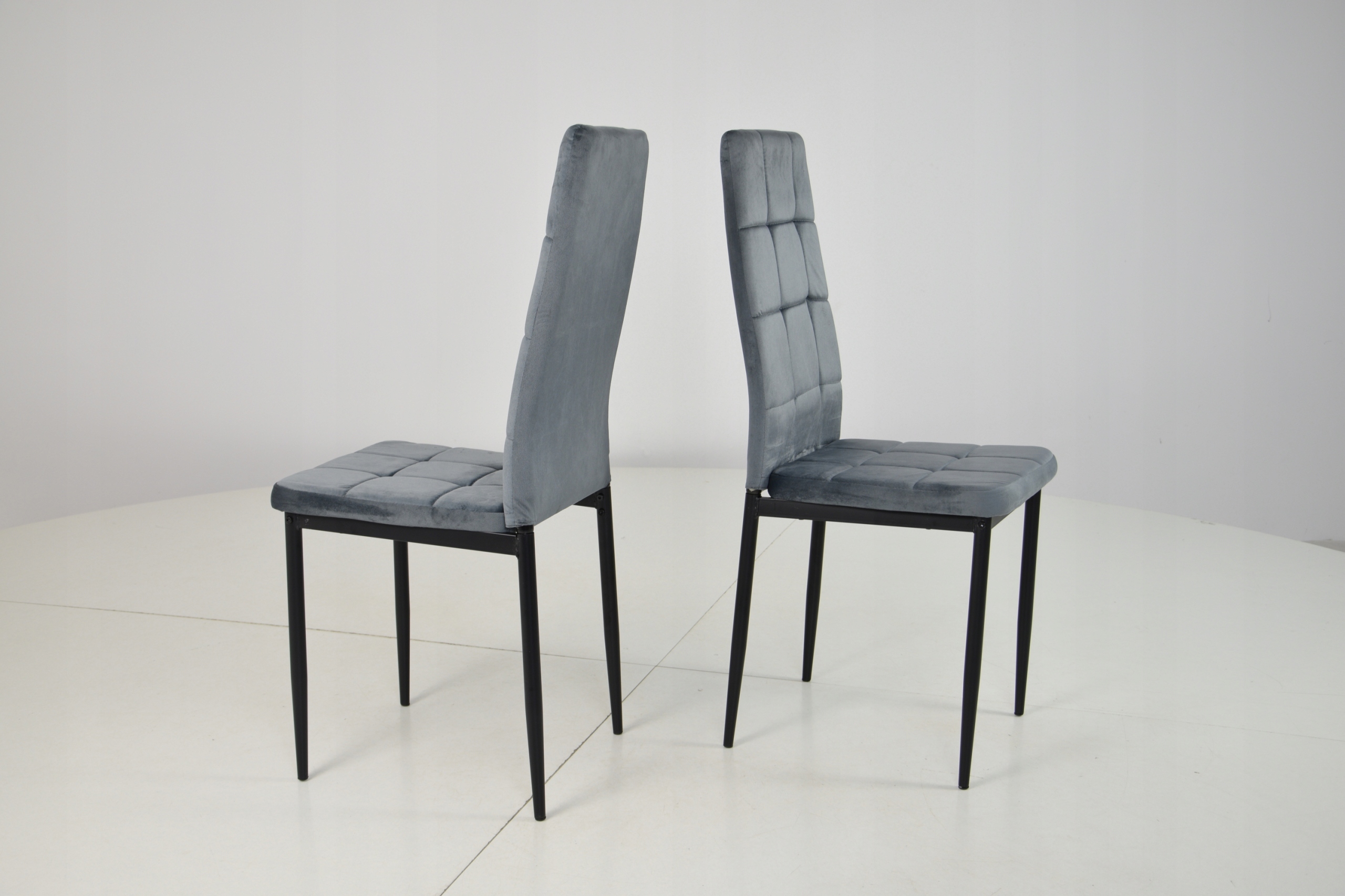 Stół 80x160/200 i 8 krzeseł tapicerowanych WELUR Kolor obicia odcienie szarości