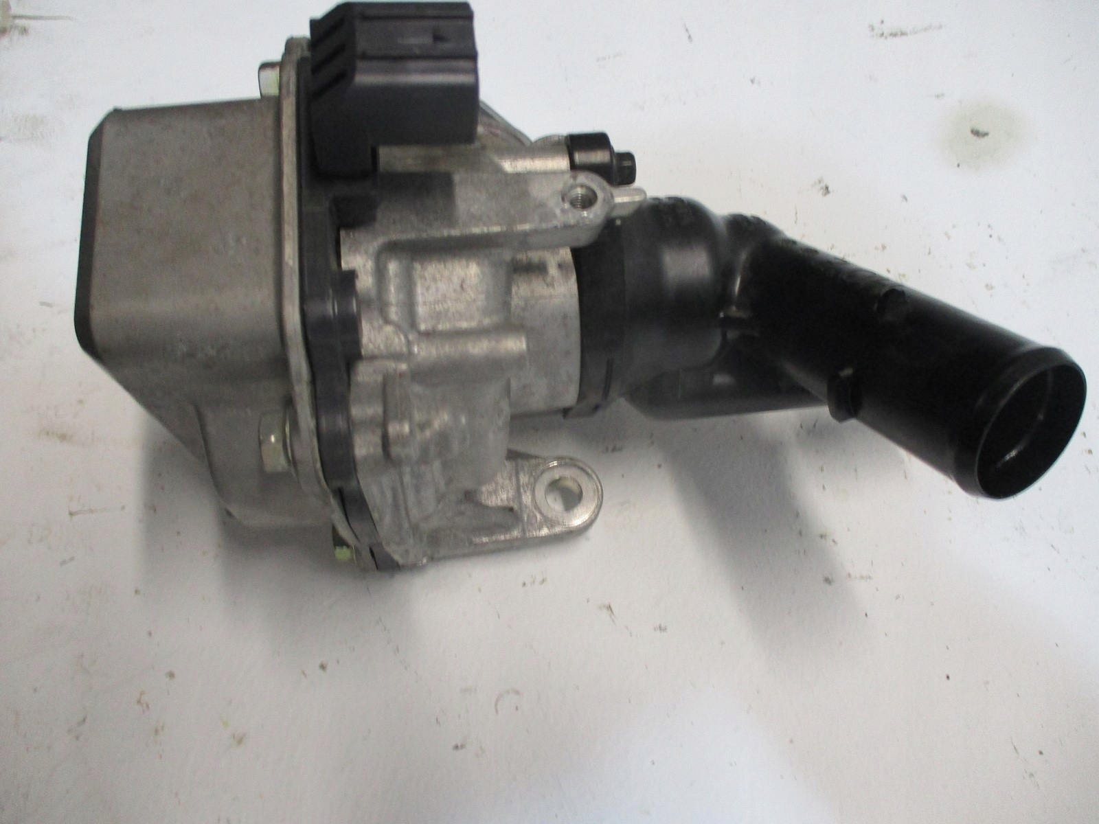 water pump LEXUS UX UX250 1,8HYB 19A2412014