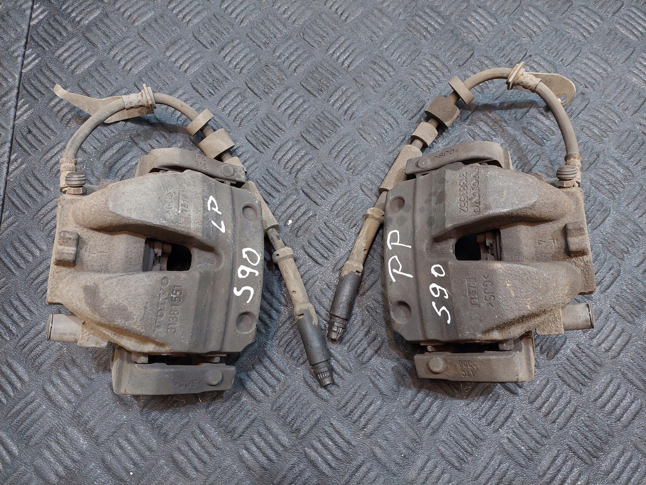 caliper front front left 31381551 right 31381552 VOLVO S90 II V90 2.0 D4