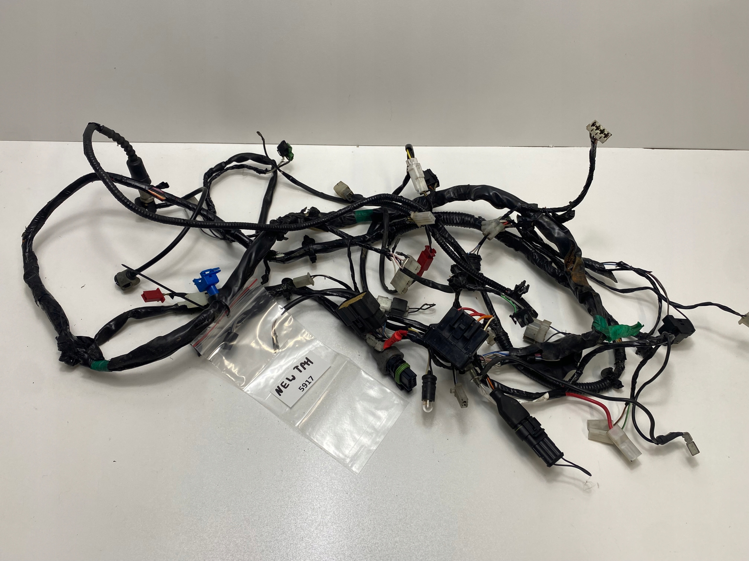 APRILIA SR MOTARD / PIAGGIO TYPHOON 18R+ WIĄZKA INSTALACJA